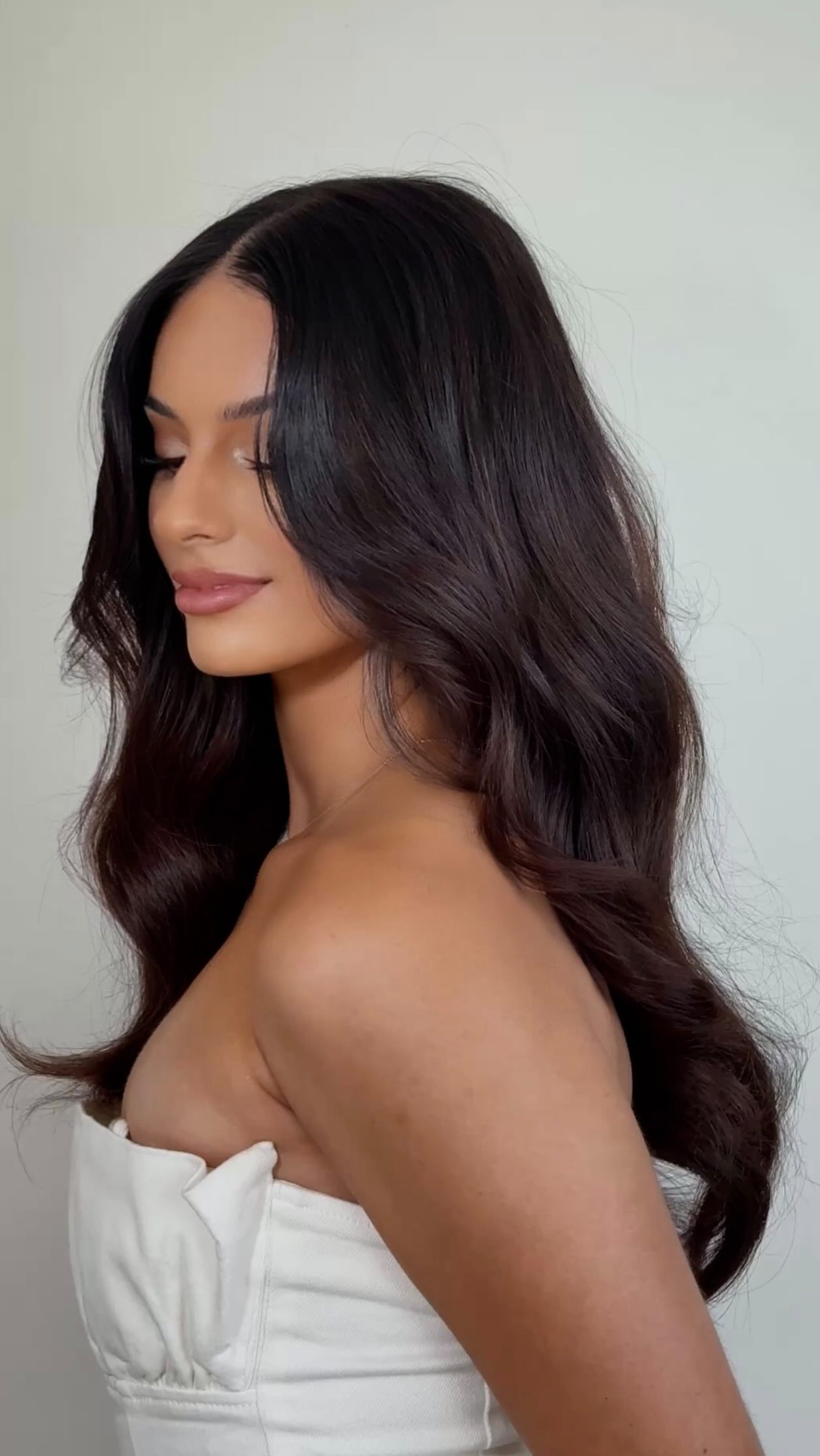 The ultimate gloss refresh ✨
That in-between moment where your colour just needs something… this is it. A gloss to revive, enhance and bring everything back to life without the full overhaul.
.
.
#GlossRefresh #ShinyHair #MuseSalon #HealthyHair #HairRevival