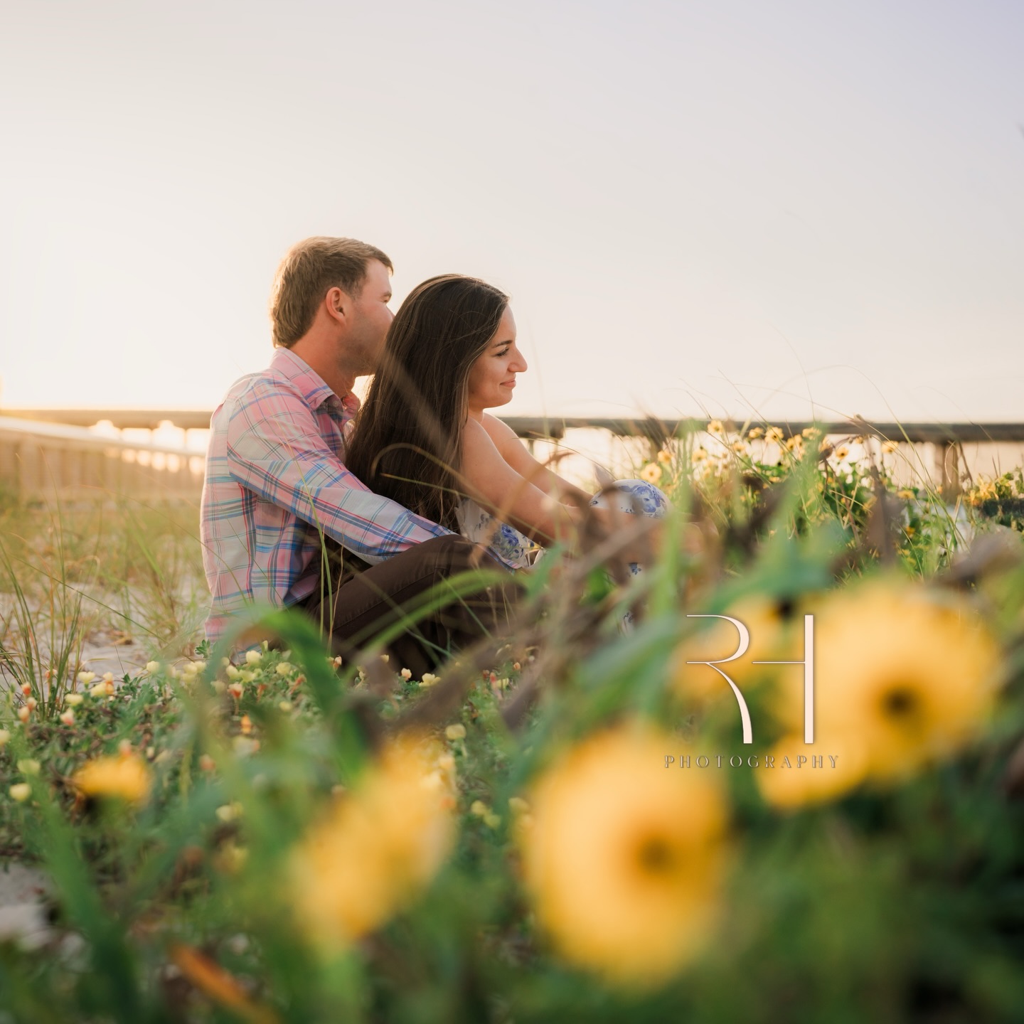 Help me congratulate this young, in-love, beautiful couple! Bailey asked, and Taylor said YES!!! I’m so excited for them! Thank you for sharing your love story with me! 🩷
#engagementsession #proposal #noriegapoint #destinbeachneverlookedsoinlove