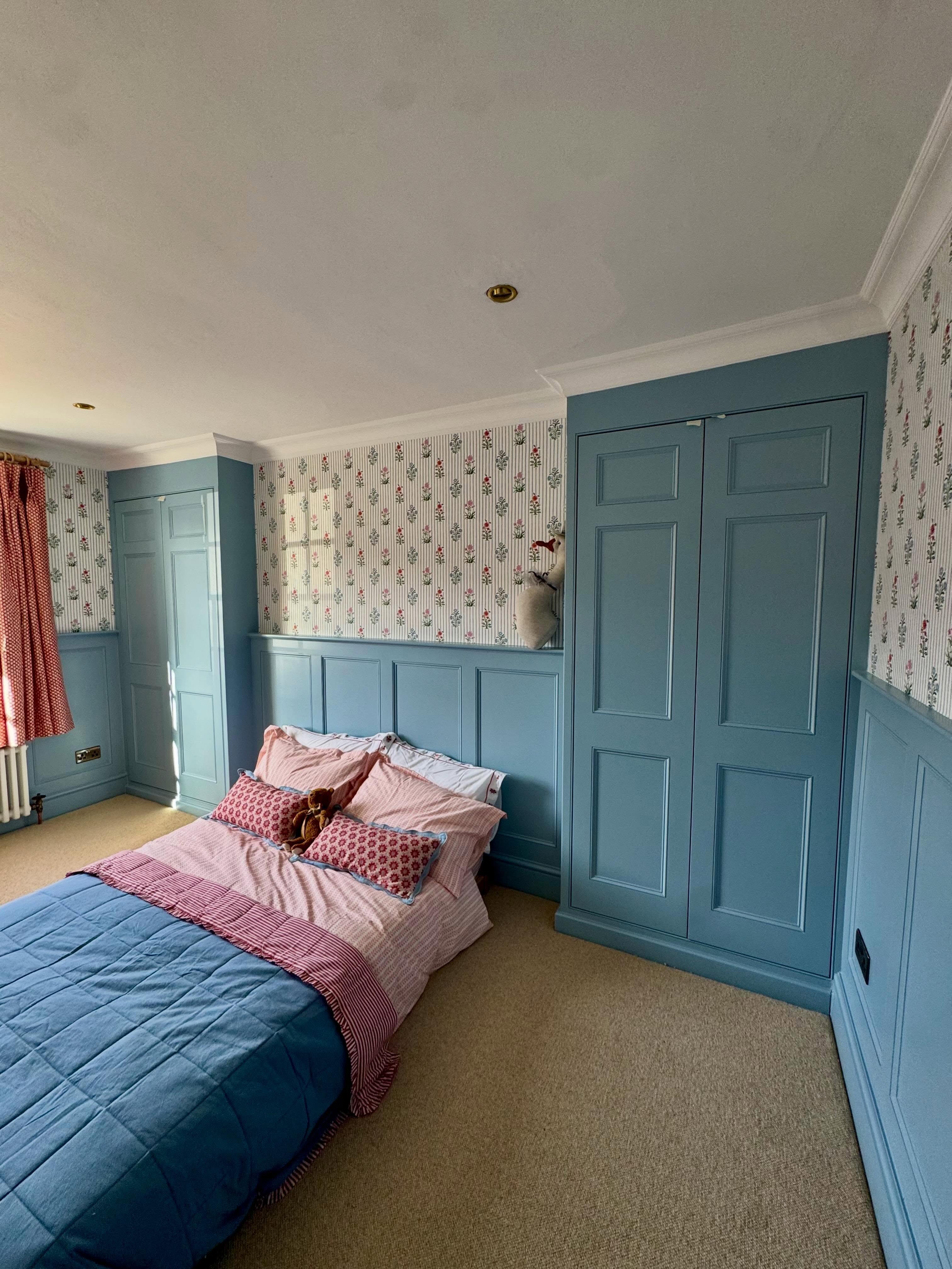 Just some photos of a pair of wardrobes and whole room panelling built recently for great clients in Bath. Beads add a nice detail to the panelling and I love the colour and wallpaper that have been chosen and complement one another perfectly. Lovely stuff #bathuk #somerset #wardrobe #panels #carpentry