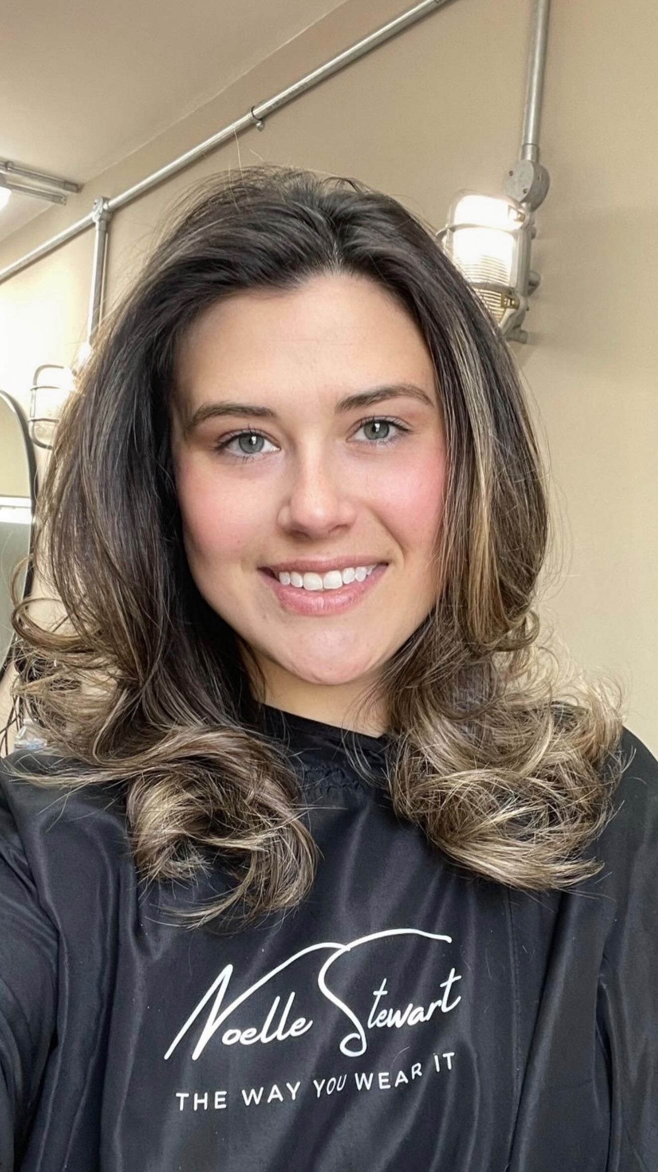 The craft is mine… The statement is yours. THE WAY YOU WEAR IT
#THEWAYYOUWEARIT #TWYWI #BusheyStylist #hairstylist #haircut