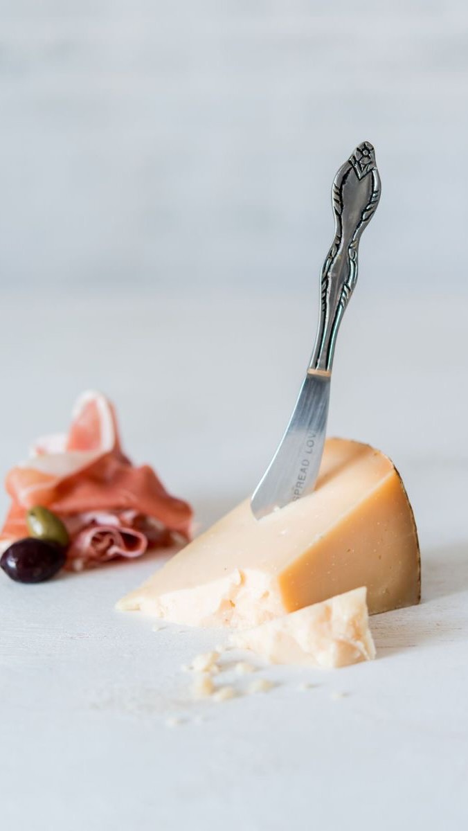 Stop scrolling… this isn’t just food, it’s an experience.
Our artistic grazing tables turn every event into a centerpiece moment, layered textures, bold colors, and flavors your guests won’t forget.
Weddings, corporate events, private parties we design every table to match your vibe perfectly.
Ready to impress your guests? Send us a DM or click the link in bio to book your date.
Events | Grazing Tables | Corporate Orders | Charcuterie Cups | Weddings
Serving the Wasatch Front and across the Salt Lake City Valley UT curating elevated bites for every occasion from small gatherings to grand celebrations! Follow @curedandcut
www.curedandcut.com
#GrazingTable #CateringInspiration #LuxuryEvents #FoodStyling #EventDesign