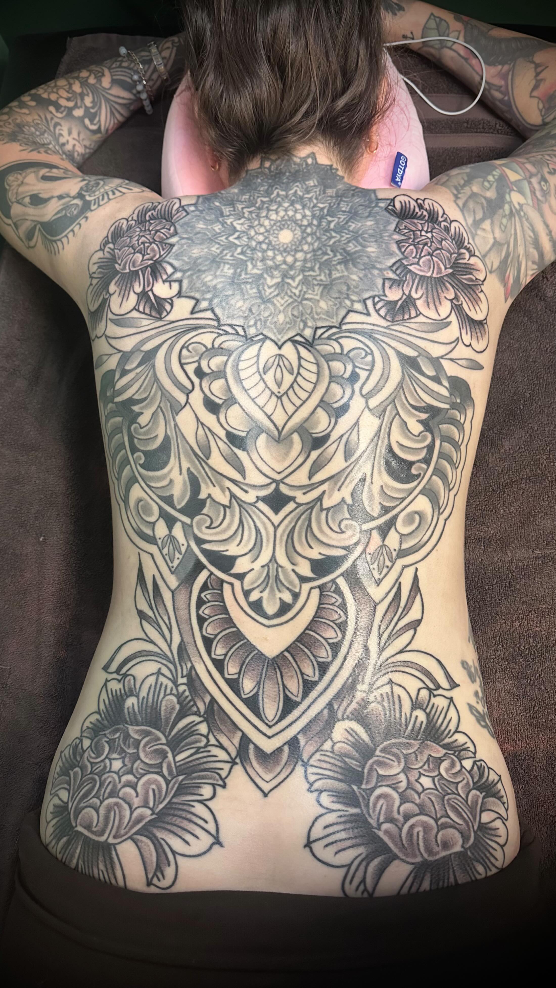 Backpiece by Damara done in 3 sittings #backpiecetattoo #tattoosforwomen #mediapa