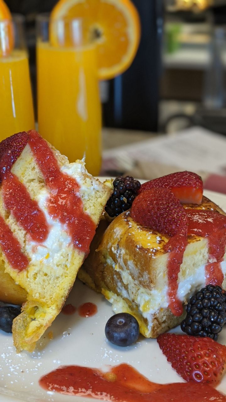 🌸 Mother’s Day at The Bagel Cafe 🌸
Join us this Mother’s Day and celebrate Mom the right way 💐
🗓 Sunday, May 11
⏰ 7:00 AM – 3:00 PM
✨ Treat Mom to a special day with us
🥂 Bottomless mimosas for Mom
🍽 Mother’s Day food specials
🥯 Fresh bagels, brunch favorites & homemade desserts
👨👩👧👦 Perfect for the whole family
No reservations needed — just come in and celebrate with us!
📍 The Bagel Cafe
📞 702-255-3444
Let’s make Mom feel special 💕