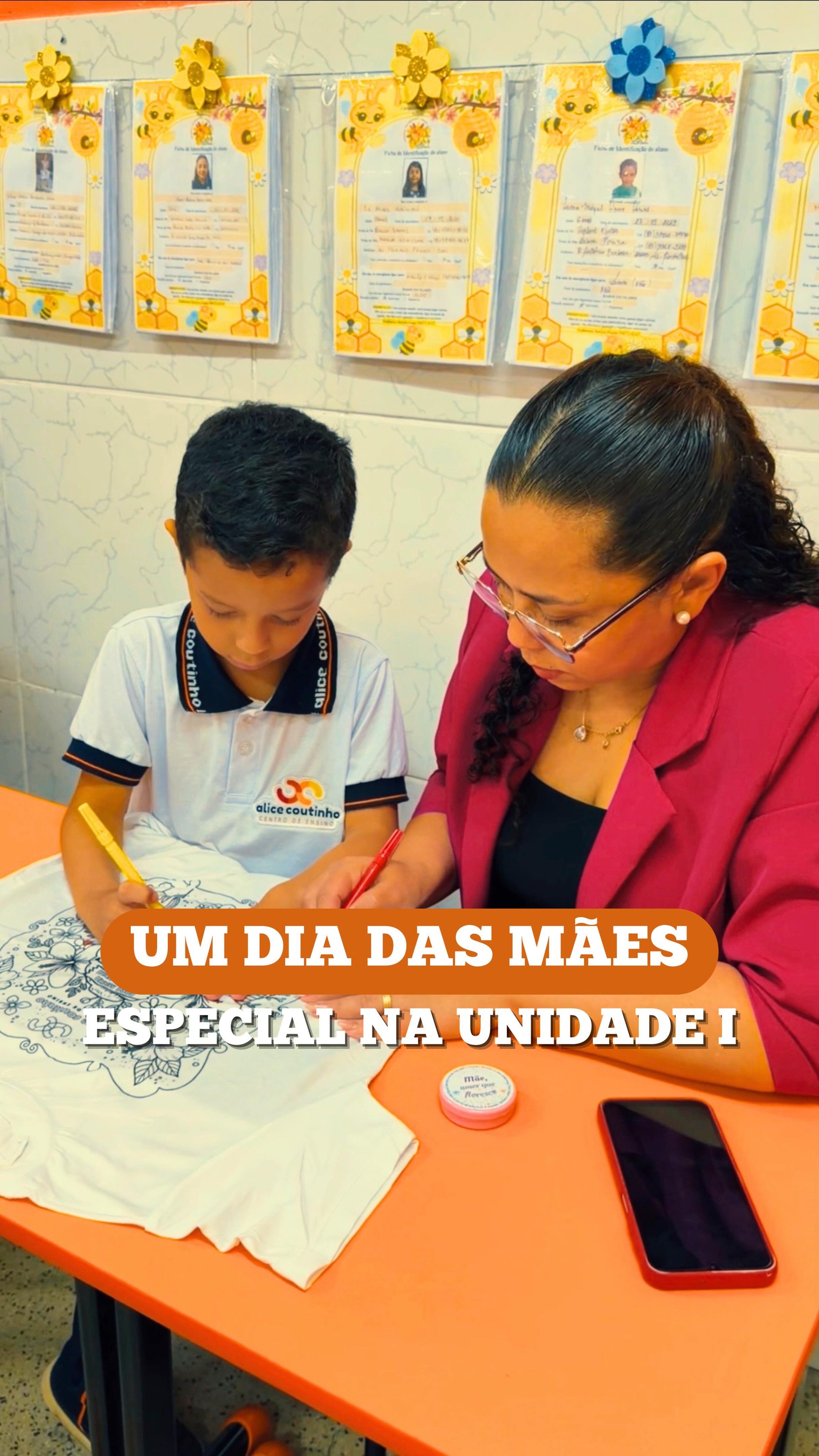 Ontem vivemos momentos para guardar para sempre na memória e no coração! 😍
Nossa Unidade I parou tudo para celebrar quem merece o mundo, cheios de amor e criatividade nas oficinas especiais de Dia das Mães! 🧡
Cada detalhe realizado com carinho, do jeitinho dos nossos alunos, para homenagear a pessoa mais importante da vida deles. ✨
#alicecoutinho #centrodeensino #campinagrande #diadasmaes