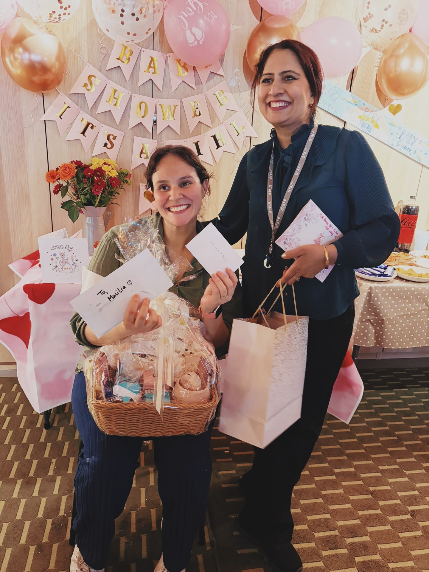 Team & Community 💕👶🏻🎀
On Wednesday 22nd April, the team came together after work to organise a small baby shower for our Deputy Manager, Marilia, as she prepares to begin her maternity leave and welcome her baby girl, Leah.
Sharing special times like this helps us to achieve this strong team culture which contributes to a consistent, nurturing environment for the children and families we work with 🩷
#babyshower #cityislandnursery #teamandcommunity #bestnurseryinlondon