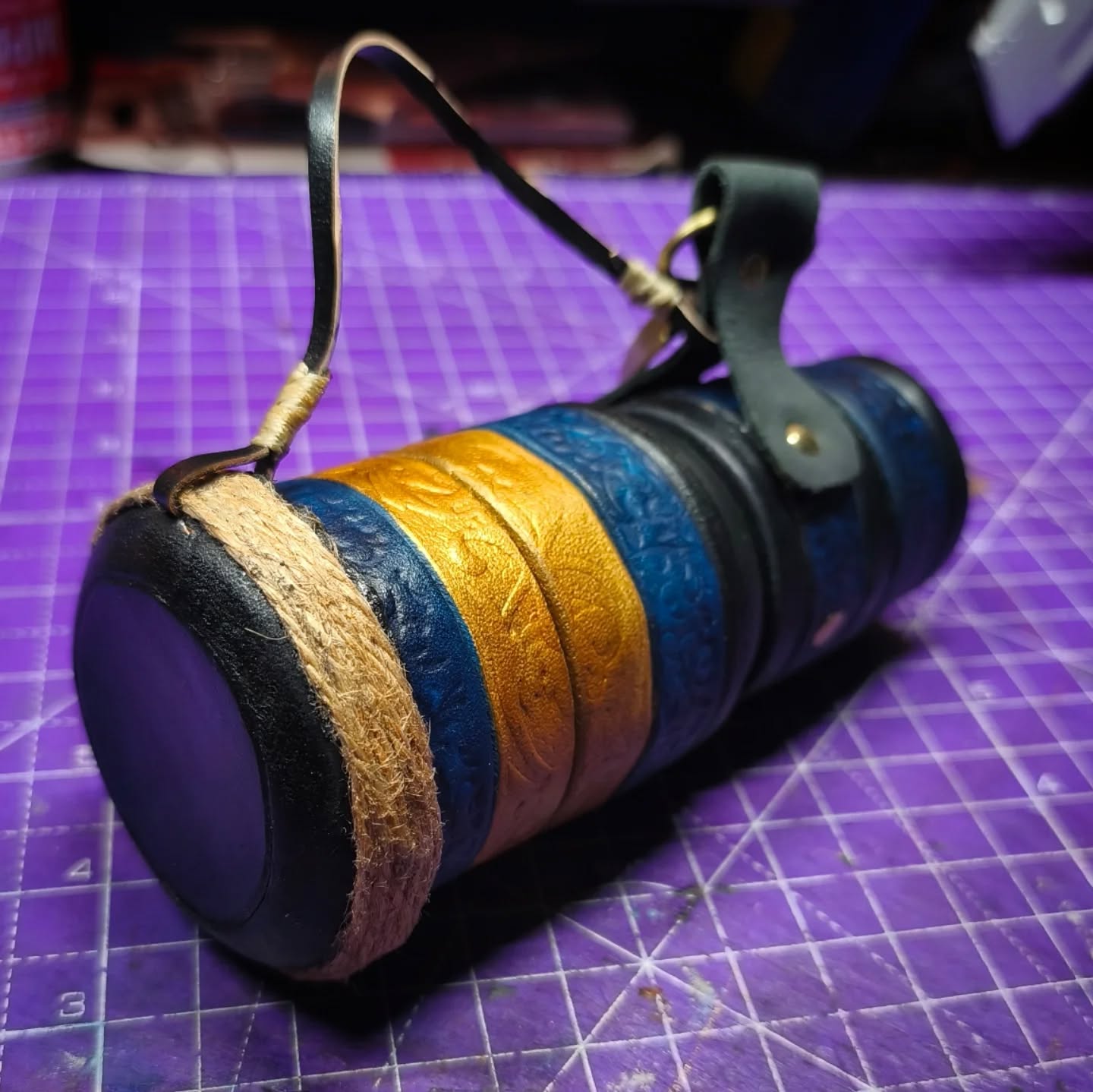 A cool little project.
Wrapped this spy glass in leather and added a belt clip.
From modern plastic to old leather and twine.