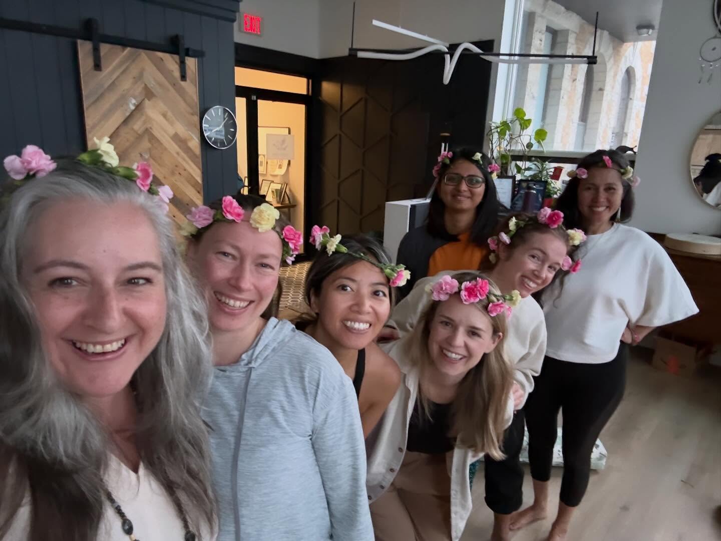 🌕 FULL MOON IN SCORPIO ♏️ There isn’t a better time to move, connect and live, feel your power deeply …
Giving thanks to a new season and the bounty and bloom of spring. 🌸💦
And we will do so again on Wednesday May 27th. This time, along with mama cacao ✨
Stay tuned 💛
#dundasont
#womensecstaticdance
#mayday2026
#fullmoonscorpio