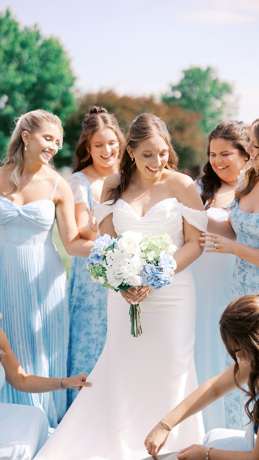 so many special moments from yesterday 🥹🩵
Venue @the1857hotel
Coordination @thesocialeditky
Photography @lakinnicolephotography @kaylahugginsphotography
Videography @storyboard.videography