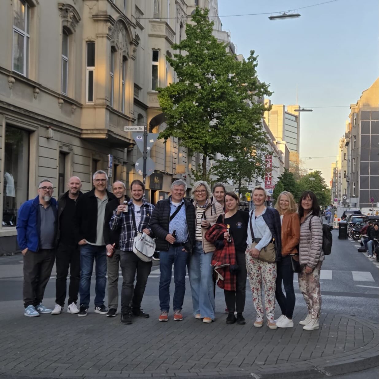 Schon Pläne fürs Wochenende?
Am Samstag 02.05. und Sonntag 03.05. finden wieder tolle Büdchen Touren im Belgischen Viertel statt!
Komm dazu !
#köln #kioskbier #büdchen #stadtführung #stadtführungköln