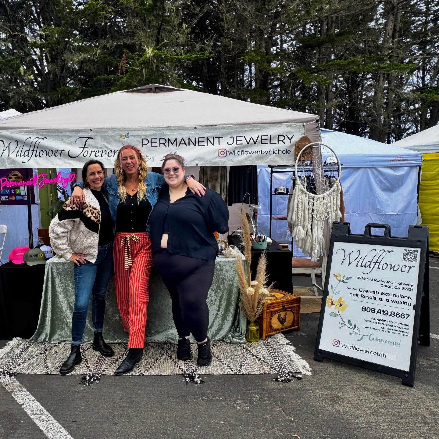 🌊✨🌻Bodega Bay Fisherman’s Festival day 2! Come see us!!!! We have our little Wildflower puppy in tow today! Come love on Patcha!! #permanentjewelry #bodegabodegafishfest #keepcotatiwild #salon #sonomacounty