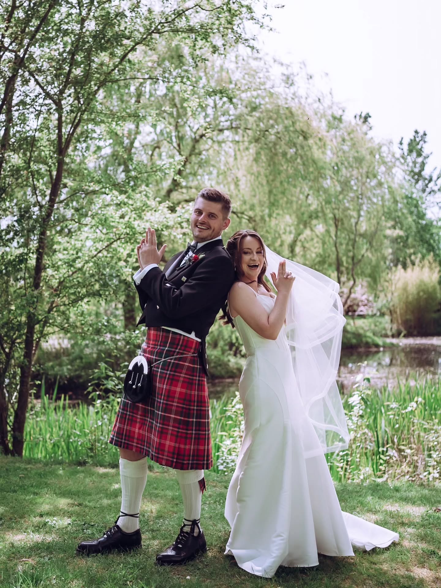 The One Where Alex Marries Roisin ⚡️ sneak peak ✨️
When your couple ask, "can we do back to back guns" - message received!