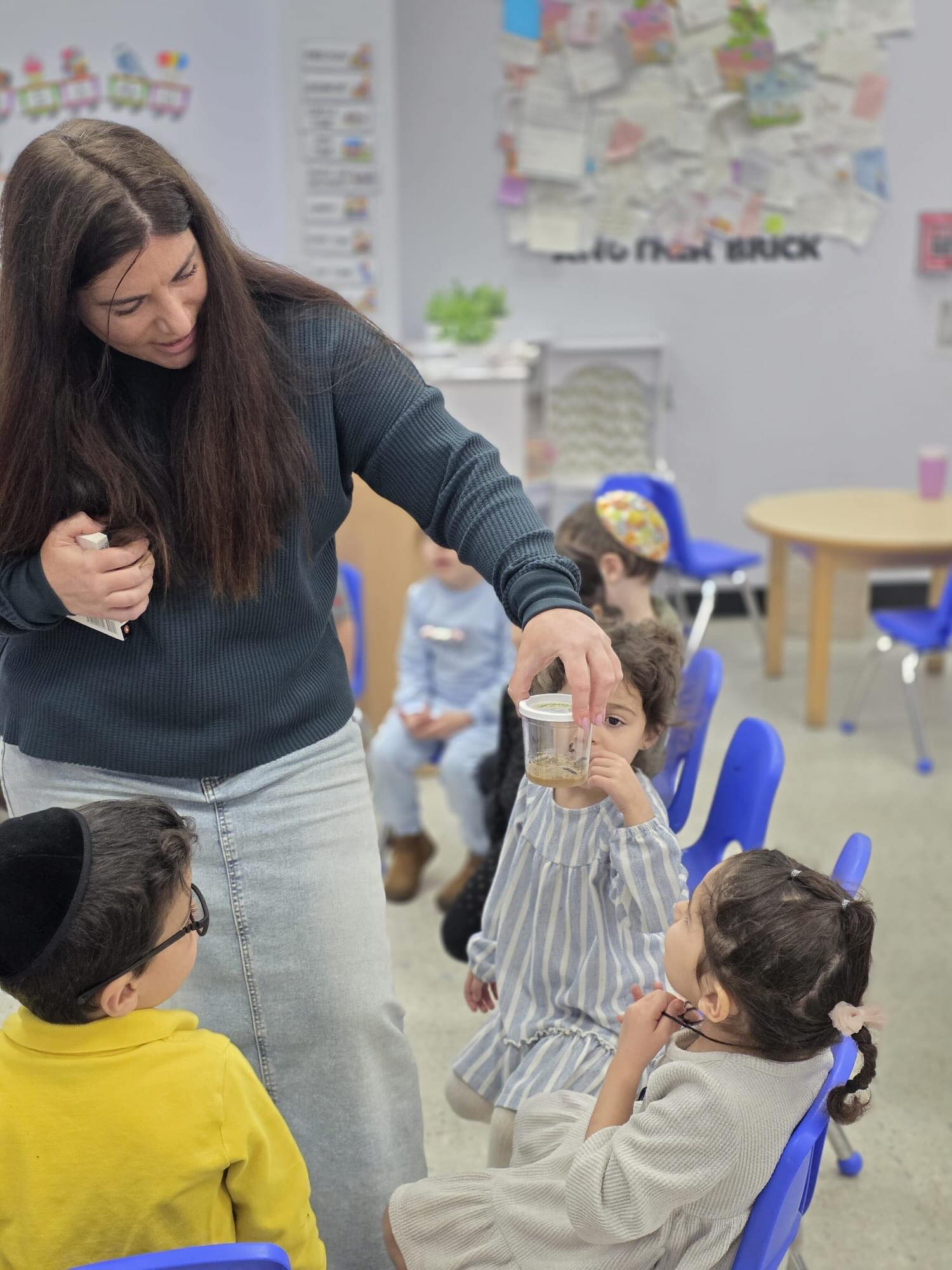 👉 Swipe to see a glimpse of what preschool has been up to 💙
🐛 Watching our caterpillar turn into a cocoon
📖 Learning the butterfly life cycle + The Very Hungry Caterpillar
🧍♂️ Learning about Mat Man
💙 Counting the Omer
🔥 Getting ready for Lag BaOmer
🚒 Dressing up as firefighters & learning fire safety
🎨 Learning the letter N using nail polish
😊 Learning about feelings
💐 Getting ready for Mother’s Day
💙 We can’t wait to continue learning and growing together ✨