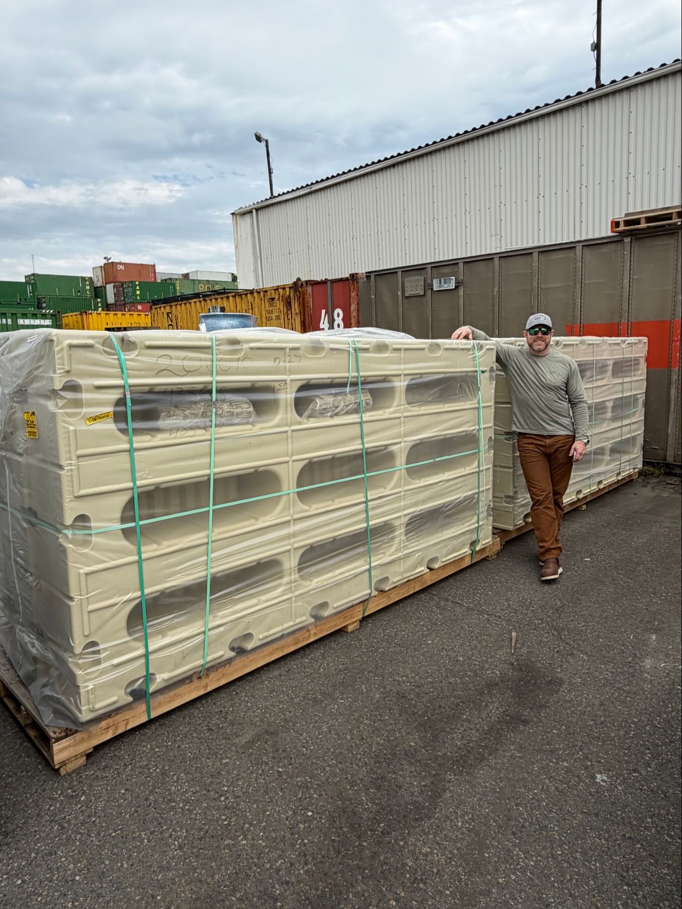 Long before the first cast or the first takeoff, the season begins in Seattle!
This year’s barge transfer marked a major step toward opening day, with crews assembling everything needed to bring the lodge fully online. From new dock sections to a brand-new generator ensuring reliable power throughout the season, every piece plays a role in delivering the ARL experience. Counting down the days 🎣
#alaskarainbowlodge #fishinglodge #rivermonsters #2026season #rainbowtrout