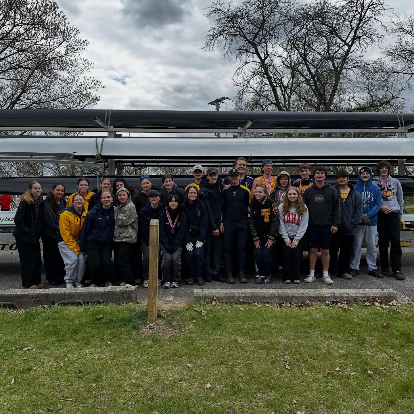 Trenton crew competed at Martindale Sprints today and brought home some hardware! Men’s Novice 4+ took second place. 🥈 Proud of all of our boats that raced today despite the chilly weather. Next up, Midwest!
#trentoncrew #rowing