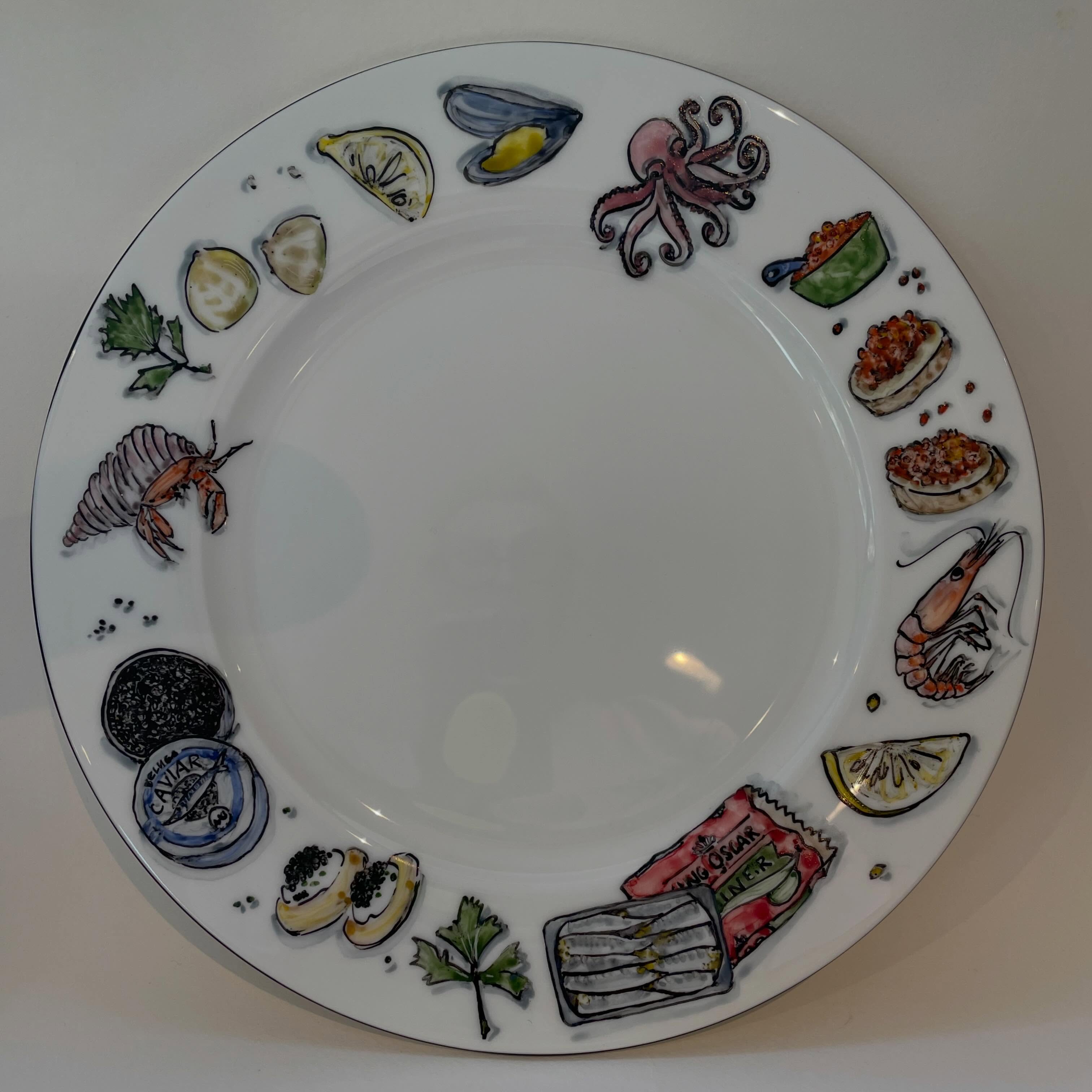 Kjartan’s Seafood Dinner Plate.
#handpainted #porcelain #commission #seafood #oneofakind