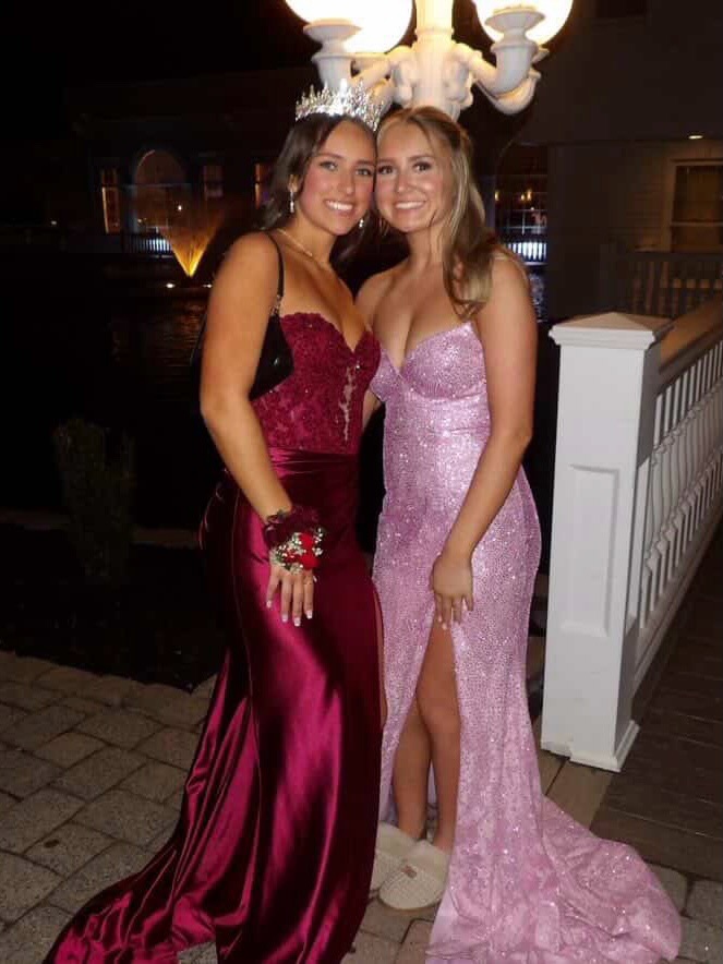 Prom night starts with the perfect dress ✨💃
Be sure to keep tagging/DMing us you in your @sabrinastyleboutique gowns! 😍👏
-
#prom #promdress #prom2026 #promnight