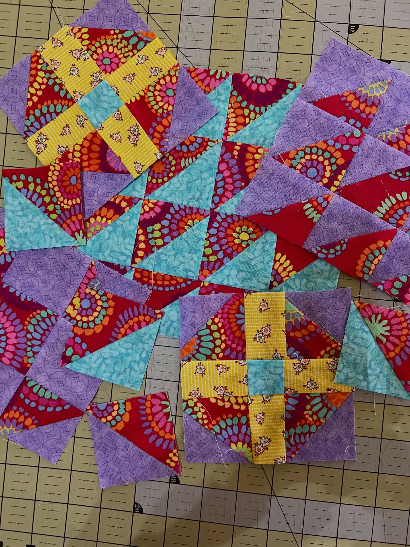 Renee has been working on the May Boho Heart BOM! Her HST blocks turned out so cute! You can see May’s schedule on the Happy Quilty People blog. #bohoheartquilt @reneepfloyd