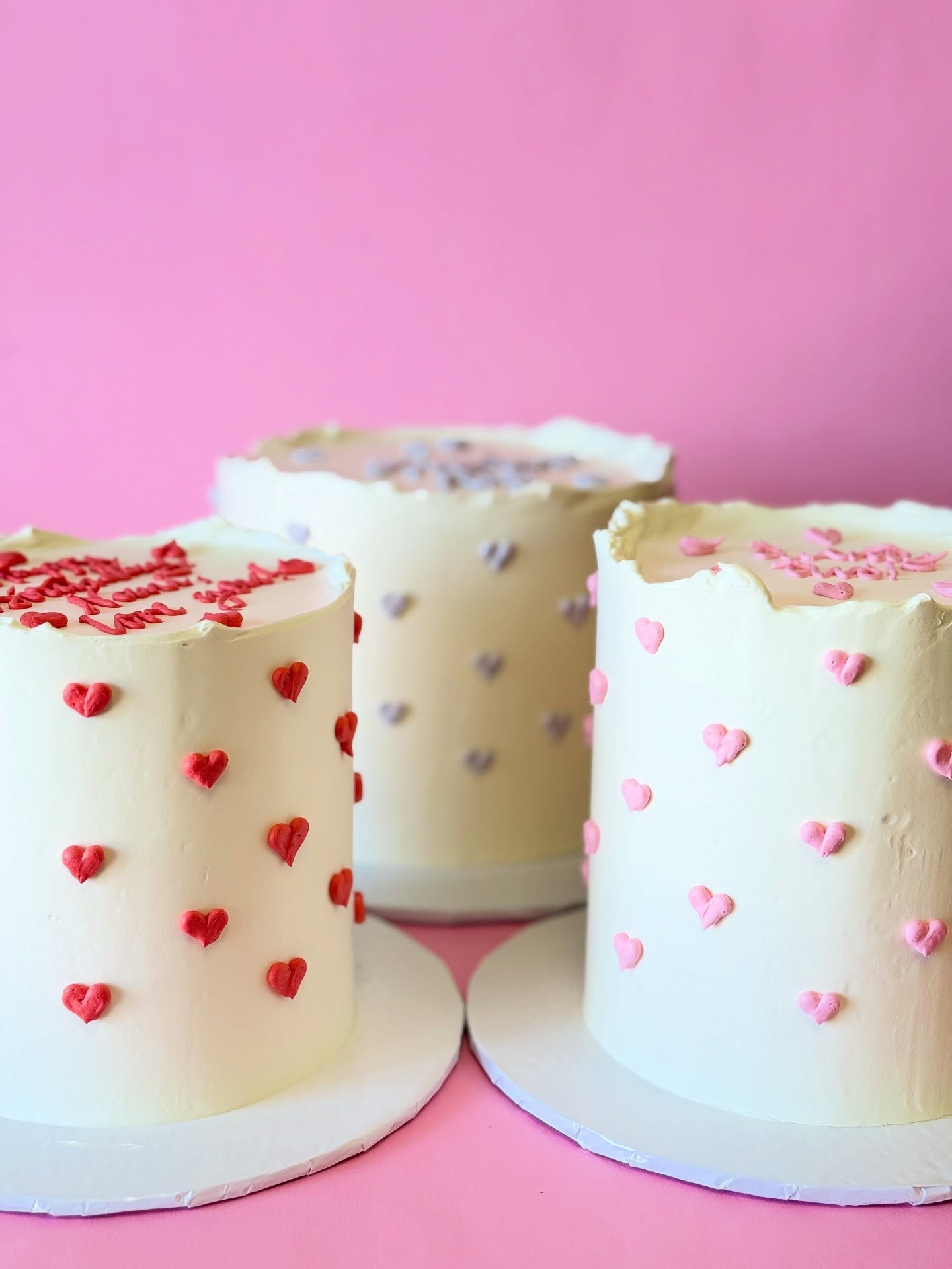 Because “thanks for everything” feels even better with cake 😉
Mother’s Day pre-orders are open now 💛
#XOXOCake #MothersDay #MothersDayCupcakes #MothersDayGift #GiftForMom #MississaugaBakery #MississaugaCakes #StreetsvilleBakery #GTABakery #NutFreeBakery #NutFreeCakes #ButtercreamCakes #SweetTreats #PreOrderNow #SupportLocalMississauga