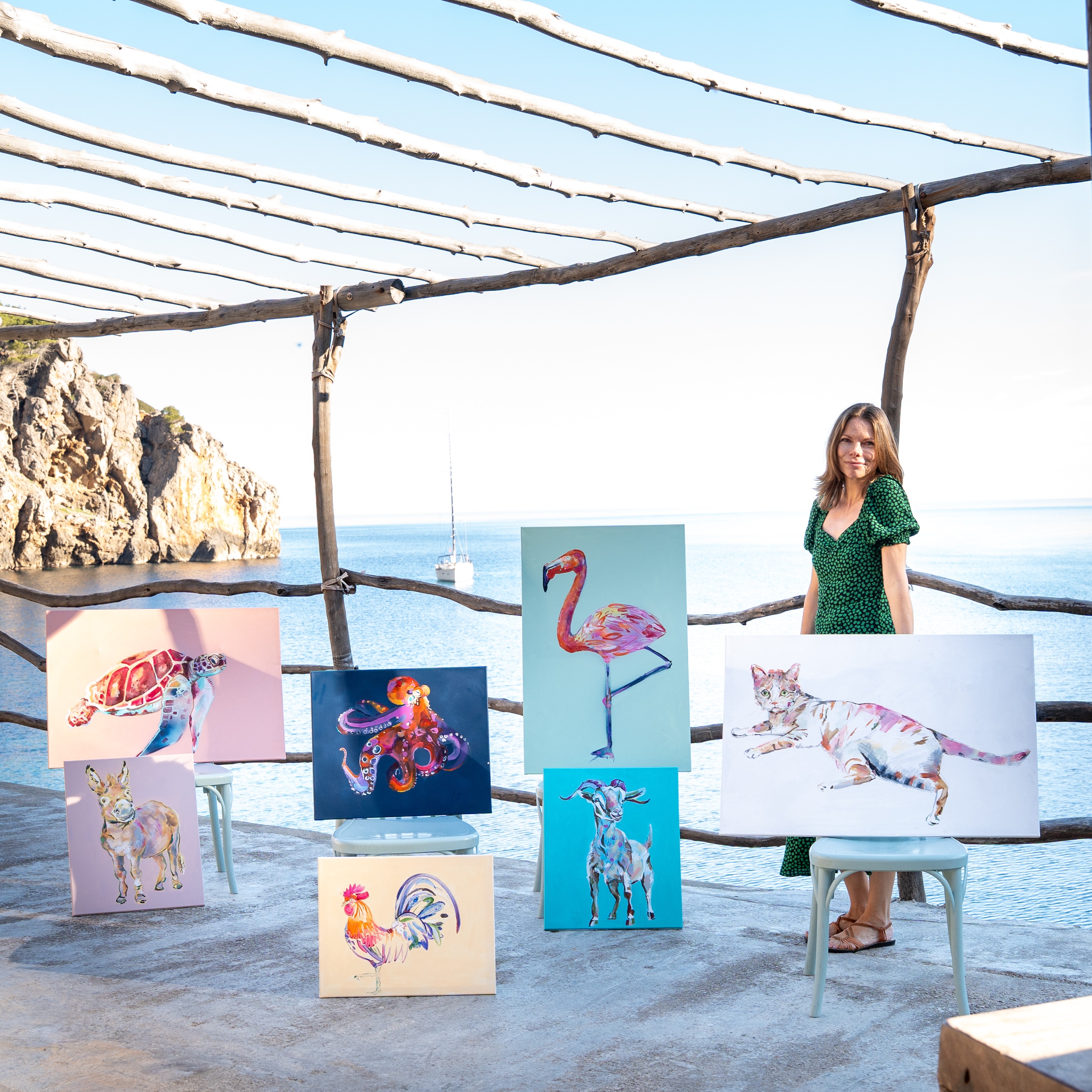 🎨 NEW INTERVIEW — Mallorca in Brush Strokes
After two years on the island, artist Lucy Hawkins has turned her brush to Mallorca's wildlife - and the result is a vibrant new collection bursting with personality.
🐓 The sunrise-hued rooster of Pollensa
🐙 An octopus from the waters of Formentor
🐐 The cheeky goats of the Tramuntana
…each one bursting with colour and character ✨
Read the full interview by Editor-in-Chief Hannah Shannon-Burke - link in bio.
📷 Follow: @lucyhawkinsart
— — —
🎨 NUEVA ENTREVISTA — Mallorca a Pinceladas
Tras dos años en la isla, la artista Lucy Hawkins ha dirigido su pincel hacia la fauna mallorquina, y el resultado es una vibrante colección llena de personalidad.
🐓 El gallo de Pollensa en tonos de amanecer
🐙 Un pulpo en las aguas de Formentor
🐐 Las cabras descaradas de la Tramuntana
…cada obra rebosa color y carácter ✨
Lee la entrevista completa de la editora jefe Hannah Shannon-Burke - enlace en la bio.
📷 Síguela en Instagram: @lucyhawkinsart
#InMallorcaMagazine #LucyHawkins #MallorcaArt #ArtistsOfMallorca #Pollensa #CalaDeia #ArteMallorca #BalearicIslands