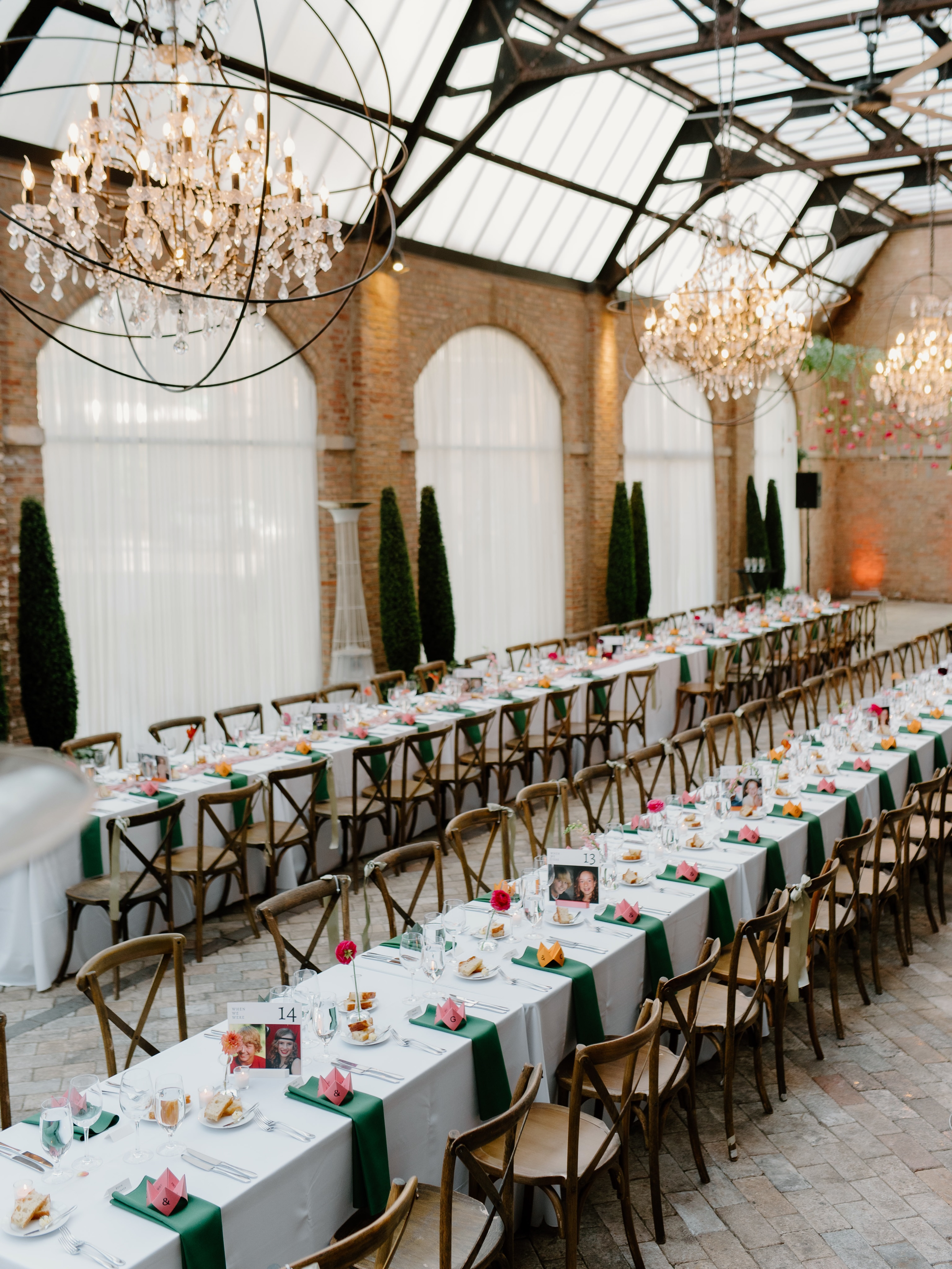 Proof that the Sculpture Garden Gallery can do it all 🌿
An almost entirely outdoor celebration filled with color, texture, and the dreamiest hanging florals.
•
Venue: @bridgeportartcenter - Sculpture Garden Gallery
Venue Management & Bar: @venuelogic
Photographer: @_mkrphotos
Planning: @thefinaltouchchi
Green Canopy & Hanging Florals: @art_imagination
Florals: @stevesflowermarket
Catering: @bokacateringchicago
•
#bridgeportartcenter #chicagoweddingvenue #chicagoweddings #chicagowedding chicagovenu