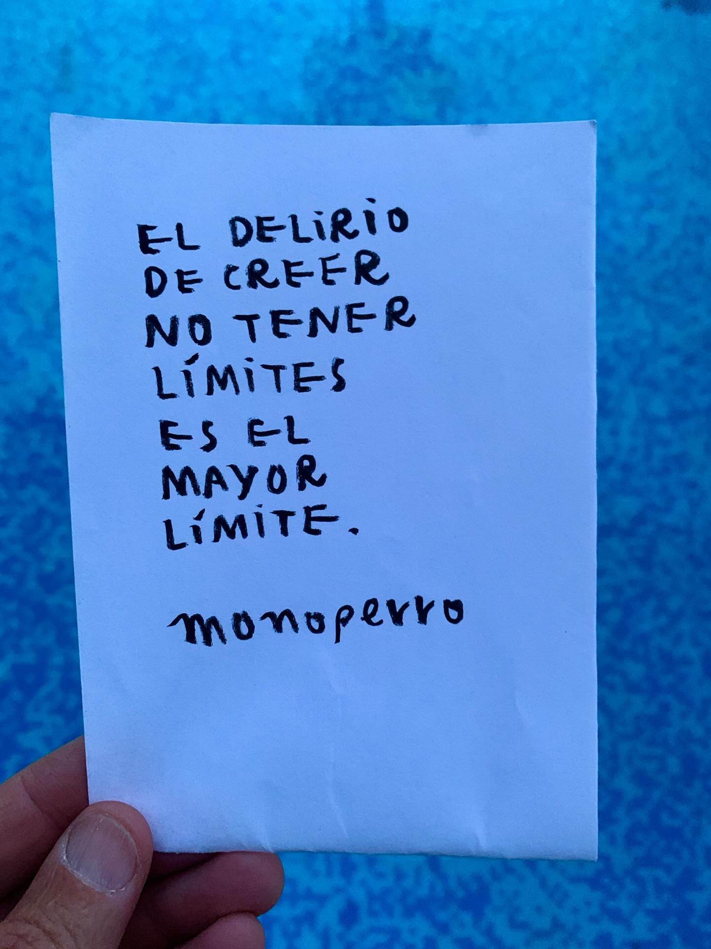 El delirio
de creer
no tener
límites
es el mayor
límite.
#cancamusas
#elclubimperfecto
#ultralkymia