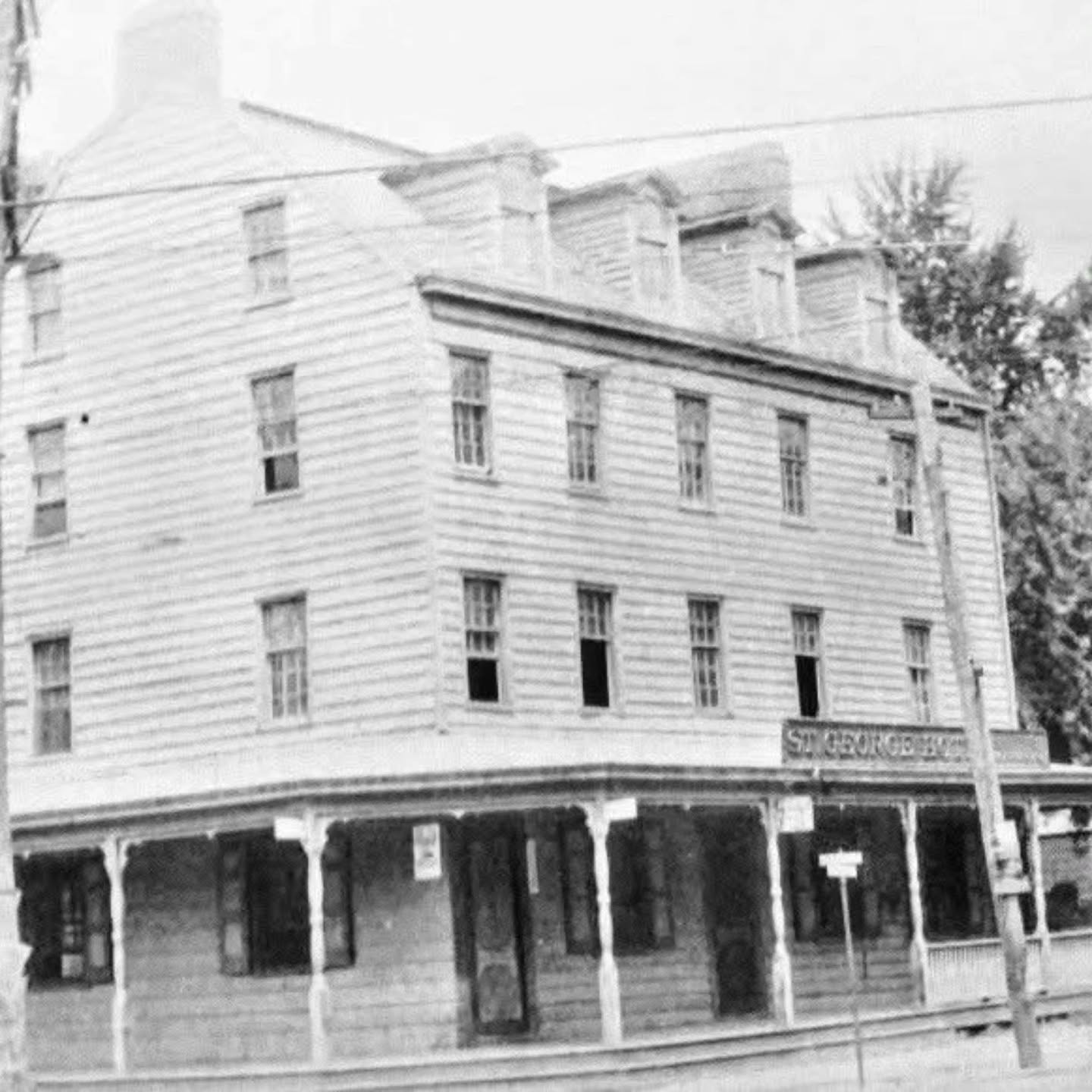 The museum has had a lot of names over the years: The Old Tavern, The People's Hotel, Lambert's Hotel, Schwindinger's Hotel, The Girl Scout House, The Rahway Historical Society, and now, the Merchants and Drovers! Which is your favorite?
Here we are as the St. Georges Hotel! Look at that porch!