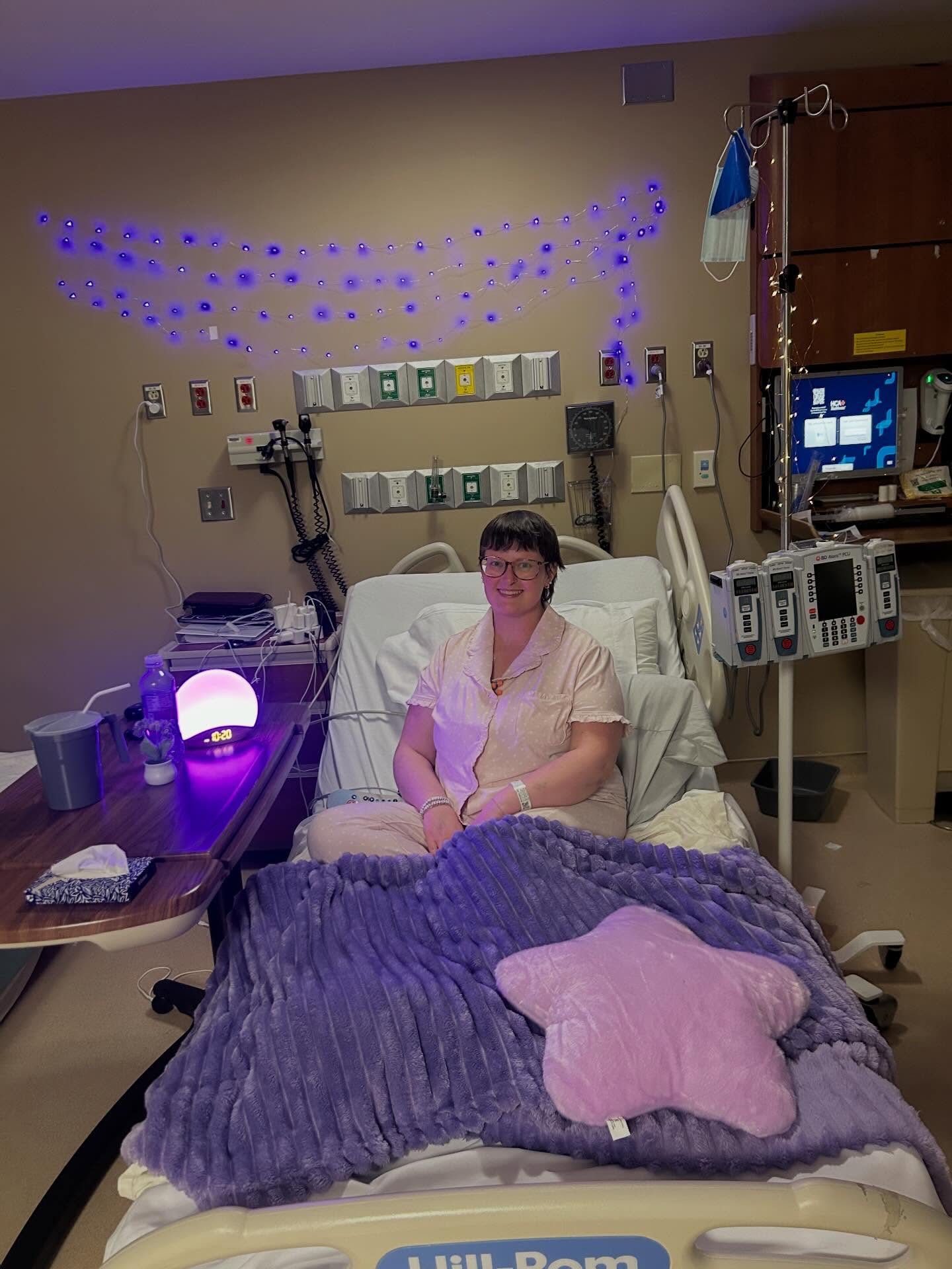 This is Kalli 🤍 one of our recent BMT room makeovers 💜
Kalli, just like Alayna, relapsed with Hodgkin’s and had to undergo a life saving bone marrow transplant. We are so happy to share that she is officially out of the hospital and now recovering at home.
We are able to support girls like Kalli in these ways because of your continued support. We are so proud of her and can’t wait to see what the future holds. She is truly a warrior and a fighter 🤍
#bmtwarrior #ayacancer #cancerwarrior #hope #alaynajaynefoundation