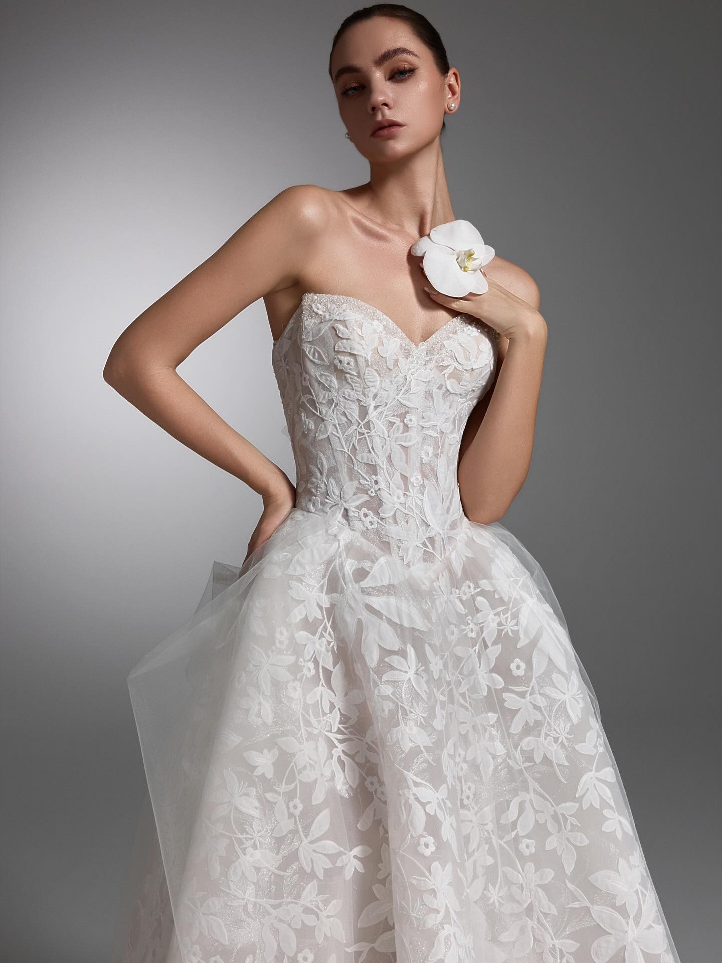 Held in place through the bodice, then opening into something softer.
The shape remains defined at the center, while everything beneath moves with a quiet ease, carrying a lightness that never feels forced. There’s a presence to it, but it settles gently, leaving an impression that feels natural rather than composed.
Now available to try on at Chérie Amor Bridal.
#cherieamorbridal
#orangecountybride
#laceweddingdress
#bridalinspiration
#weddingdressshopping