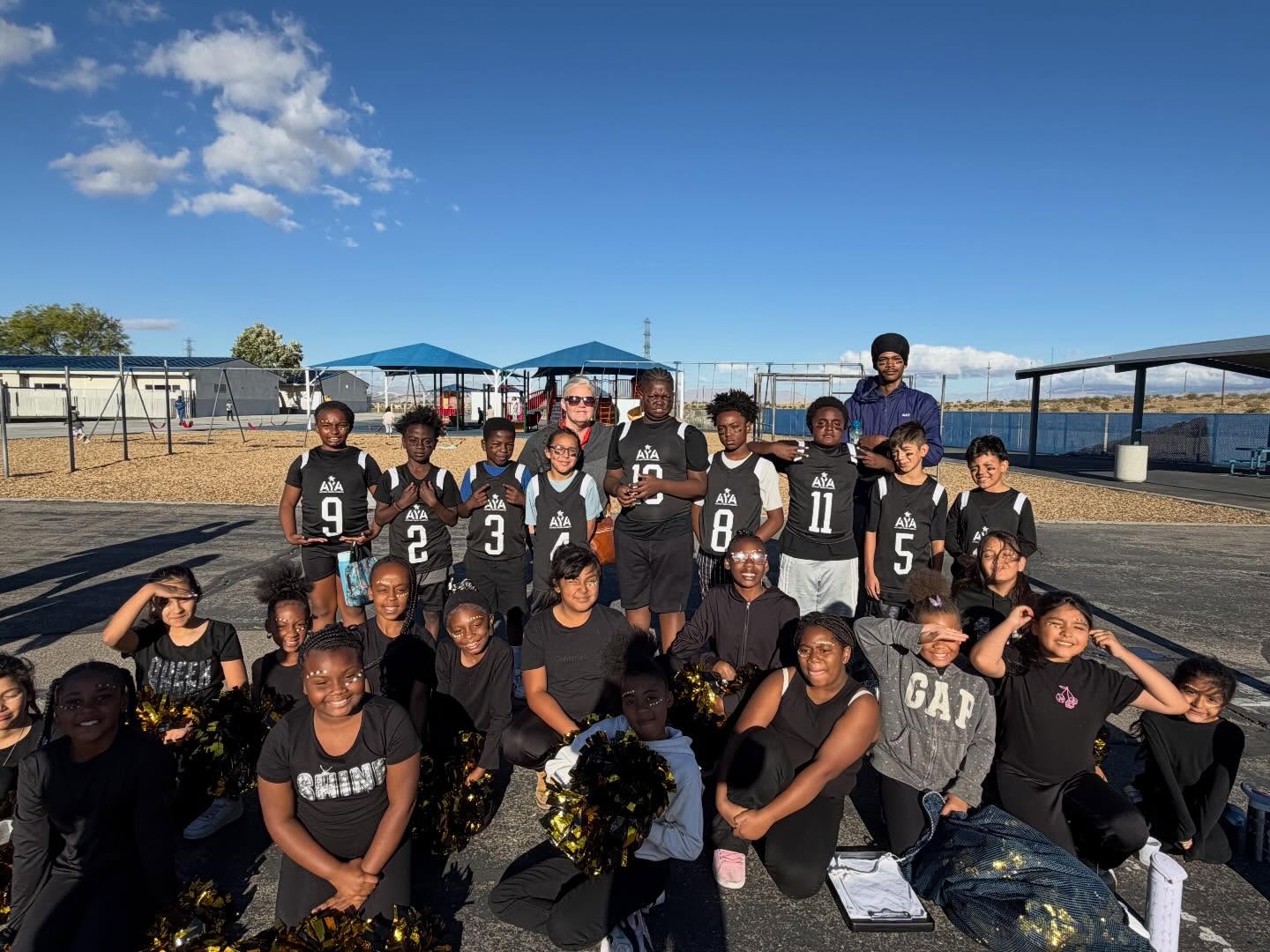 High Desert Spring Sports League 🏀🏈
Fierce competition and great sportsmanship from our Elementary and Middle School Division students 📣
@adelantoesd vvuhsdofficial
#SportsLeague
#ActionYouthAmerica #AfterSchoolProgram #VictorValleyUnionHighSchoolDistrict #AdelantoElementarySchoolDistrict