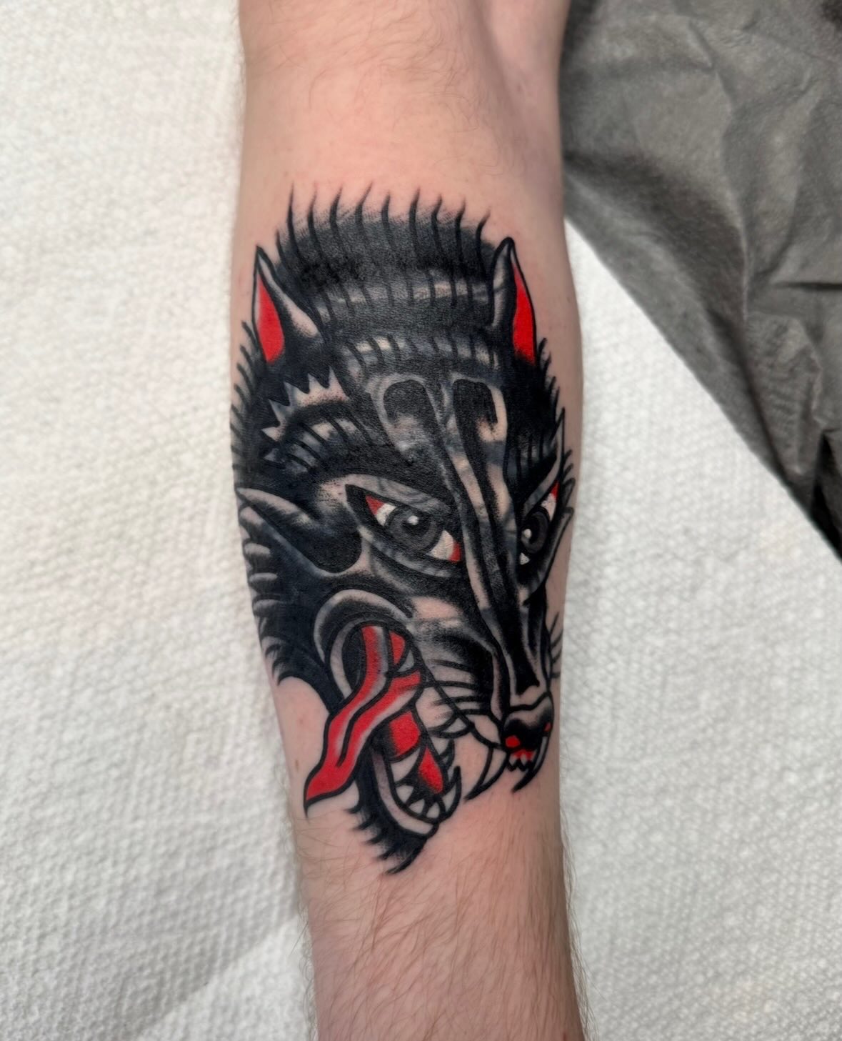 3 pack of wolves with a coverup in 1 🌕🐺 Booking for May, DM 2 inquire 💌