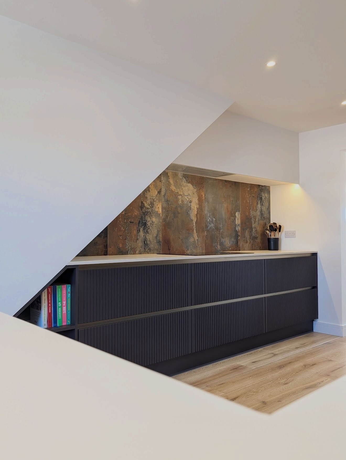 This one is a little bit special ✨
Stockholm Coffee Supermatt cabinetry with Dekton Uyuni worktops and the warmth of these two together is just beautiful.
That splashback honestly never gets old and the fluted detailing throughout ties the whole space together so well.
We also love a Le Mans corner in a kitchen. So much more practical than people realise.. until they have one!
We always love this part too, handing over the keys with a little James James gift to welcome our clients into their new kitchen🥂
Big thank you to @pogbuilders for the installation, brilliant job as always.
Kitchen Details:
Stockholm Coffee Supermatt Cabinetry in House
Worktops - @Dekton Uyuni by @quartzfabricationsltduk Appliances - @aeg.uk
Tap - @quooker
Installation - @pogbuilders
Design - Julia Sbyrakis @her.interior.mind