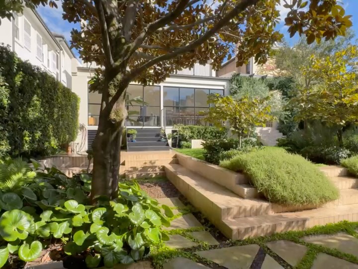 We're thrilled to share some snaps from our completed Randwick project! Our construction team's skill and attention to detail really shine through, and our maintenance team kept everything tidy and polished #Maintance #stunningbackyards #beautifulspaces thank you too @sareenstone