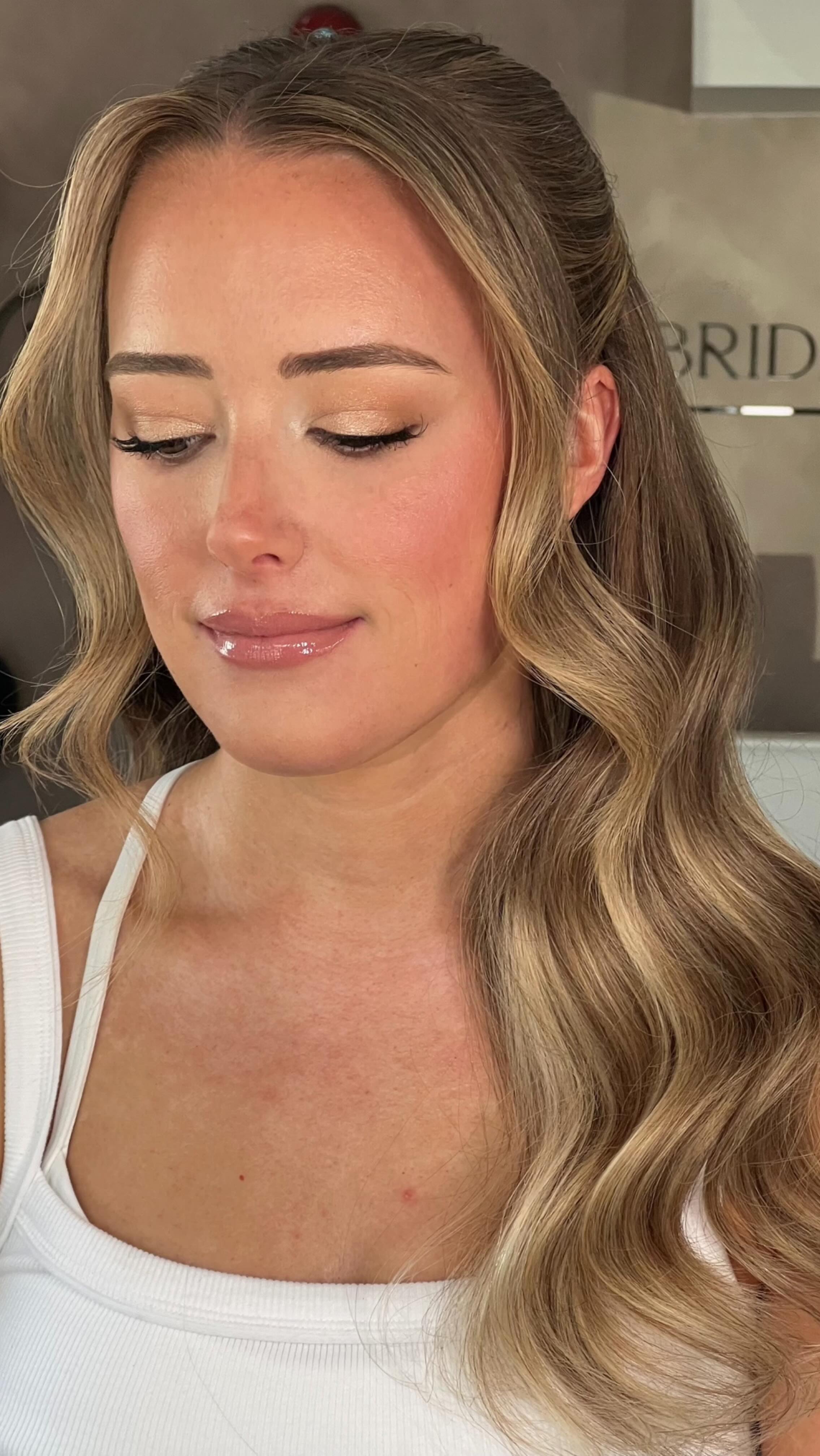 … that was FUN ✨💕
🌸 HELLO MAY 🌸
💍🥂 HAPPY WEDDING SEASON 🥂💍
.
.
.
@beyoutifulbrides #beyoutifulbrides #niagaraweddings #bridalhair #bridalmakeup