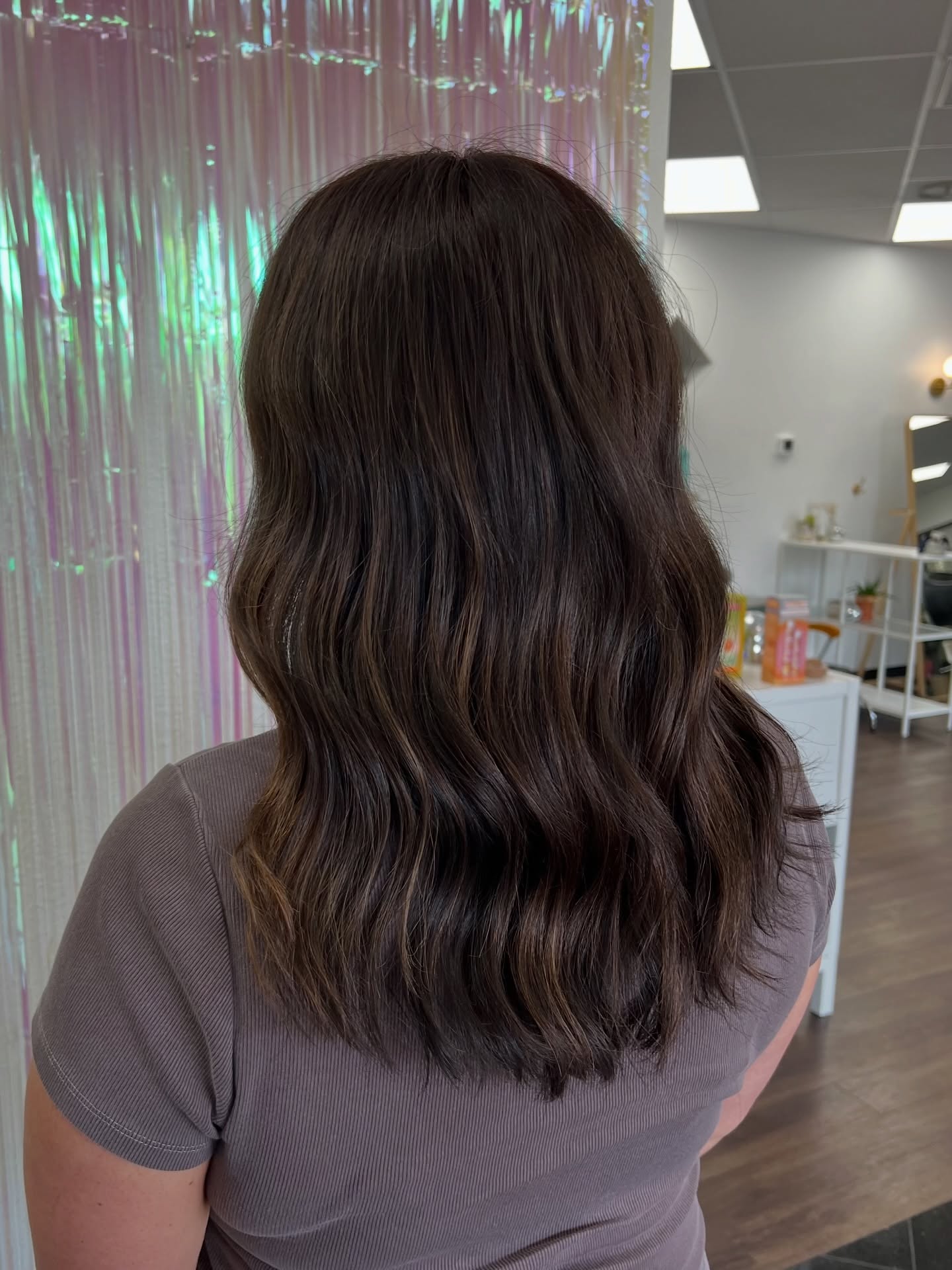 expensive brunette ๐ธโจ
everybody loves a healthy, shiny, and dimensional brunette ๐คค
#pdxhairstylist #pdxhair #pdxhairsalon #portlandhair
