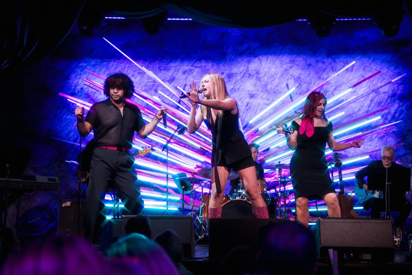 Another Janice Jam in the books 🦩
What a beautiful night raising money and hooting & hollering at Sony Hall. @mattdeangelis22 and @cteendryer have really created something so special, to so many more! 💕🦩
Photos: @alexajaephoto, @shawnsalleyphotography and @michaelhullphoto