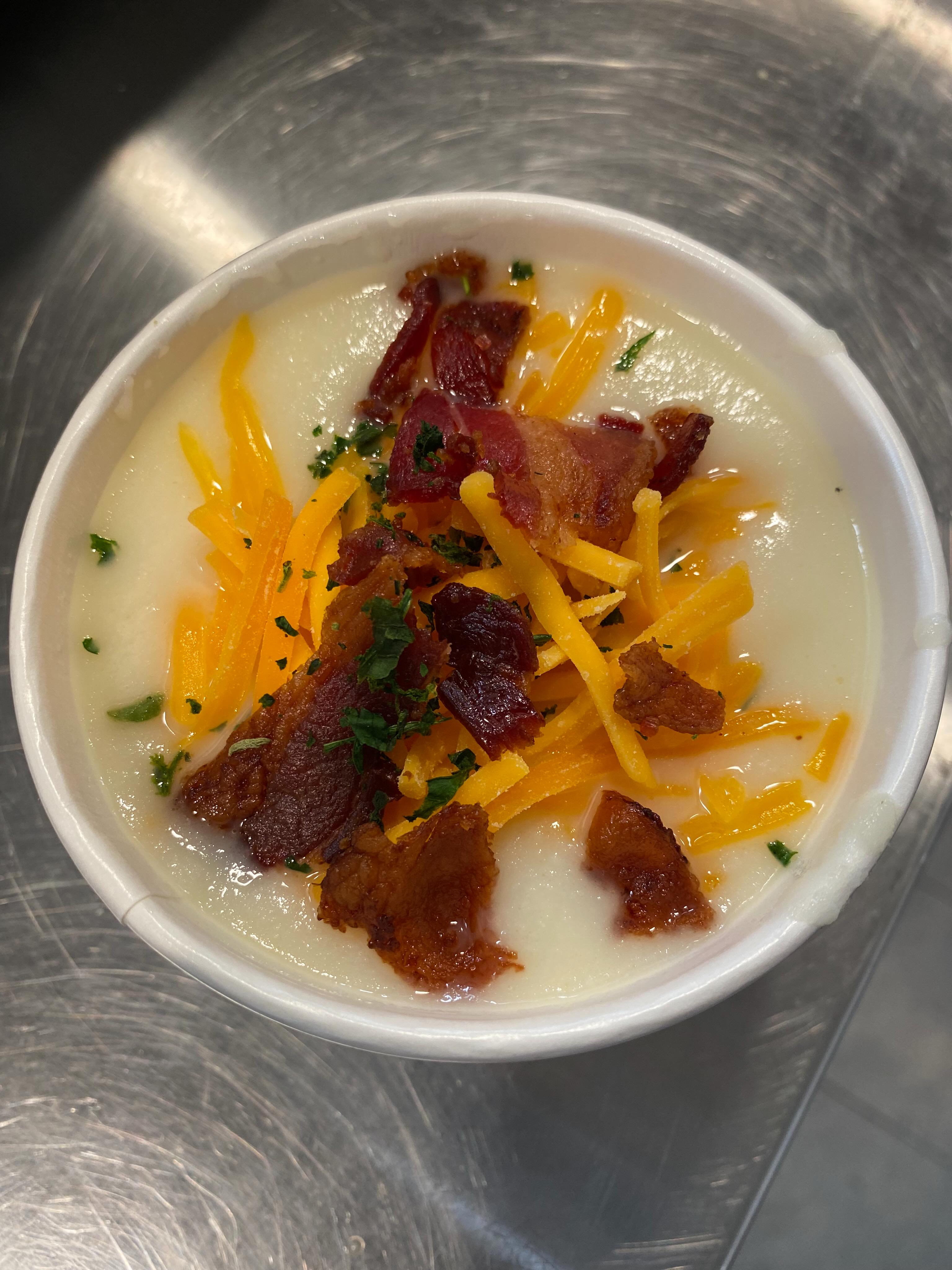 Open today 11-7! Loaded Baked Potato & Potato Cheddar Soup are the SDJ’s today. See you soon! 💙 #foodtruck #soup #icecream #wraps #salad 🌸
