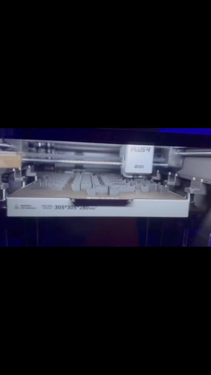 qidi plus 4
#qidi #qiditech #qiditechplus4 #qidiplus4 #3dprinters #3dprinting #3dprintinglife