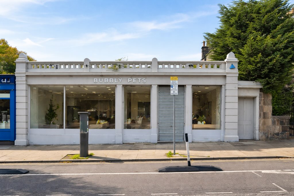 ✨New Listing. ✨Large mixed use commercial property for sale. Minto Street. Edinburgh. EH9. 3767sq ft including extensive lower basement. Viewing by appointment only. 🔑🔑 FREEHOLD
✨ Offers over £375,000
✨ Vacant possession
✨ Open plan ground floor
✨ Cafe area
✨ Extensive basement
✨ EPC D