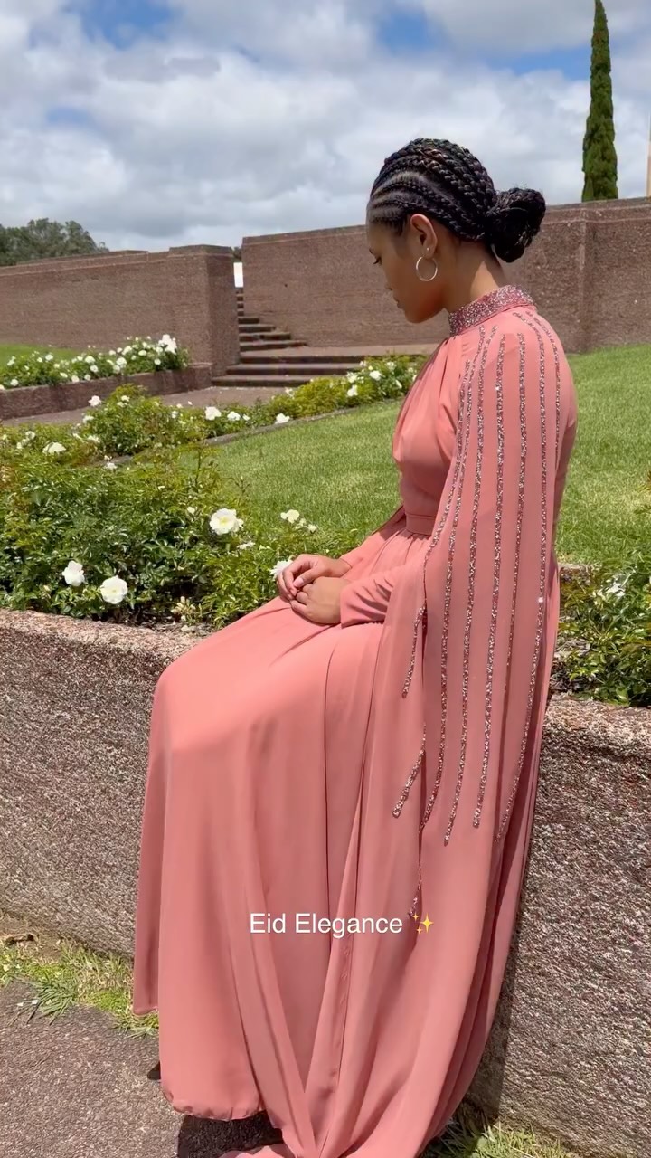 A timeless modest look designed to make your Eid feel extra special.
Would you wear this for Eid? 🌙
#modestfashion #eid #muslimah #ootd #eidoutfit