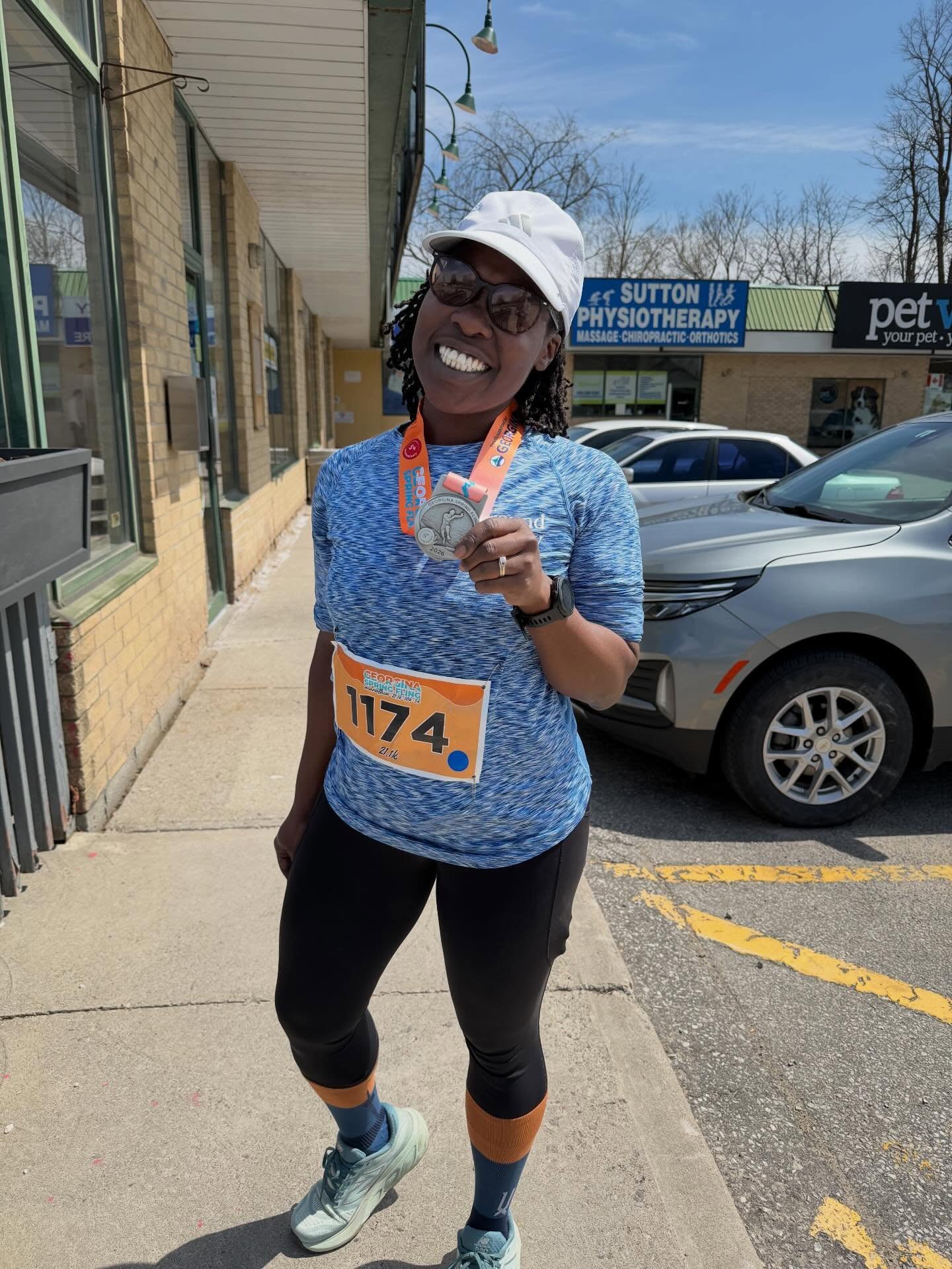 After a challenging winter block that had pretty much all of Jan and Feb running on the treadmill at Planet Fitness, Nadya took on the Georgina Half this morning. Really proud of the work she did to get to the start line healthy and run a race she can be proud of to cap off a solid spring build. Congratulations Nadya!
#Joggersontheright