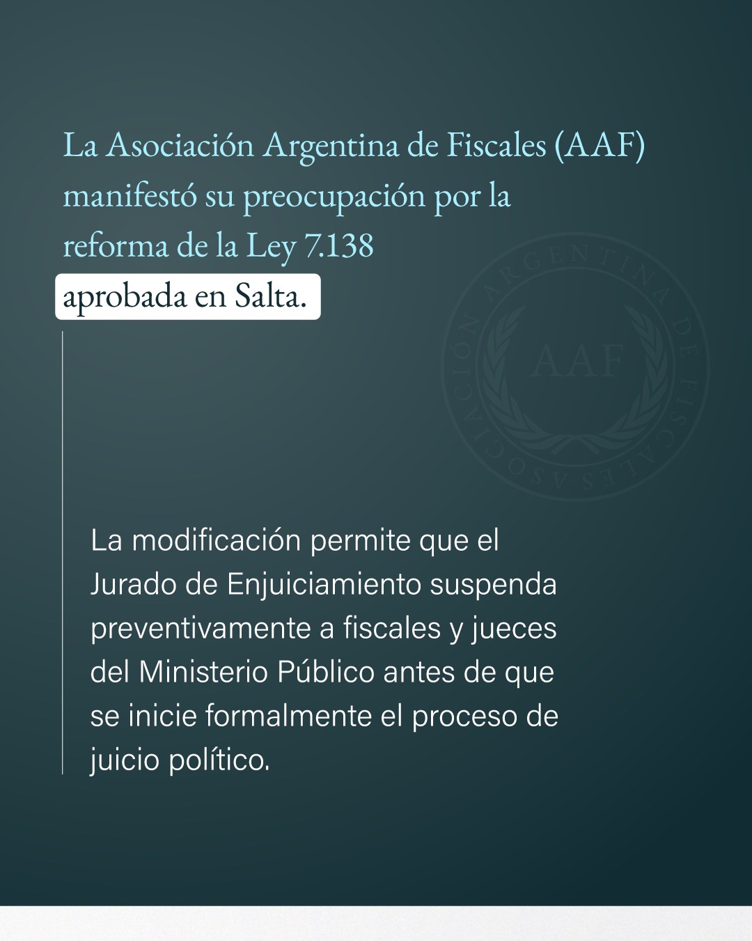 ⚖️ “La independencia fiscal no puede quedar sometida a una facultad extorsiva de suspensión”.
📻 En una entrevista radial el presidente de la Asociación Argentina Fiscal, @mvaronaquintian, advirtió sobre los riesgos de habilitar mecanismos que permitan apartar preventivamente a fiscales antes de una acusación sustanciada y con garantías plenas de debido proceso.
Cuando una denuncia puede utilizarse para suspender, apartar o condicionar a quien investiga, el control disciplinario deja de ser una herramienta institucional y pasa a convertirse en un mecanismo de presión.
Un sistema que permite suspensiones tempranas sin estándares estrictos no fortalece la Justicia: debilita la independencia del Ministerio Público y afecta la confianza pública en las instituciones.