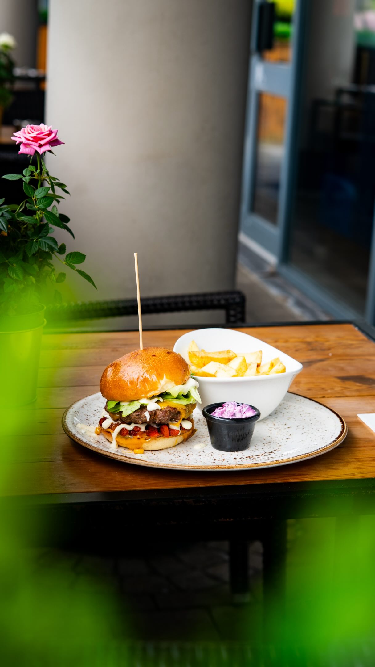 Looking for something different on your next visit to Capones? 👀
Our Chef’s Burger Special is available daily and packed with flavour from the very first bite 🍔✨
Limited time only, so don’t miss out.
#Capones #GalwayEats #ChefsBurger #FoodInGalway #burgertime