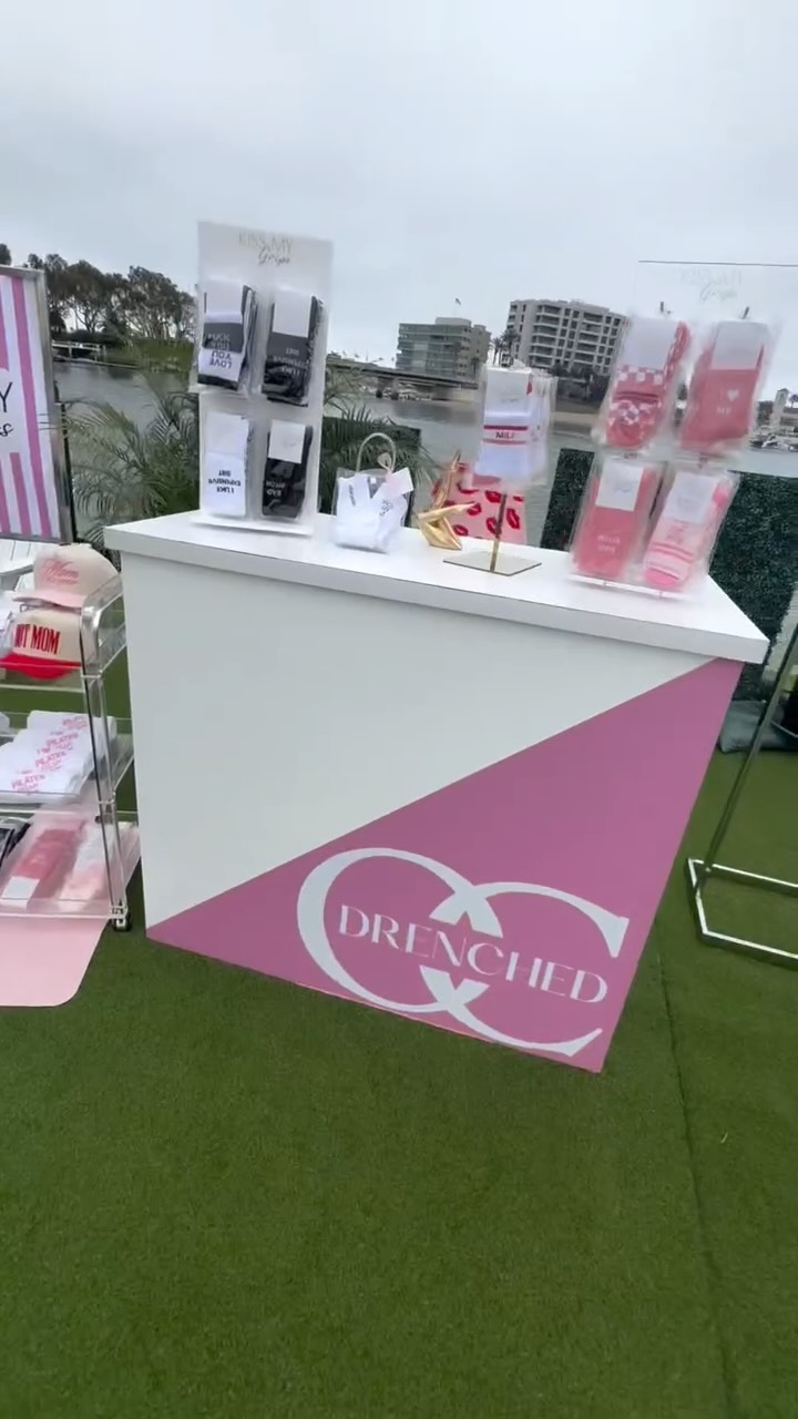 🛥️🏝️⚓️
Day 1 at @drenchedoc Floating Wellness Festival did not disappoint! 🌊Who else is joining this iconic event?
From wellness sessions to energizing workouts and luxury vendors, the vibe is 🤌🏻🔥And talk about amazing photo ops that everyone will be talking about. Catch you again on the Watercrest for closing weekend on 5/17 and in between for some wellness workouts💋
Tickets avail via @drenchedoc