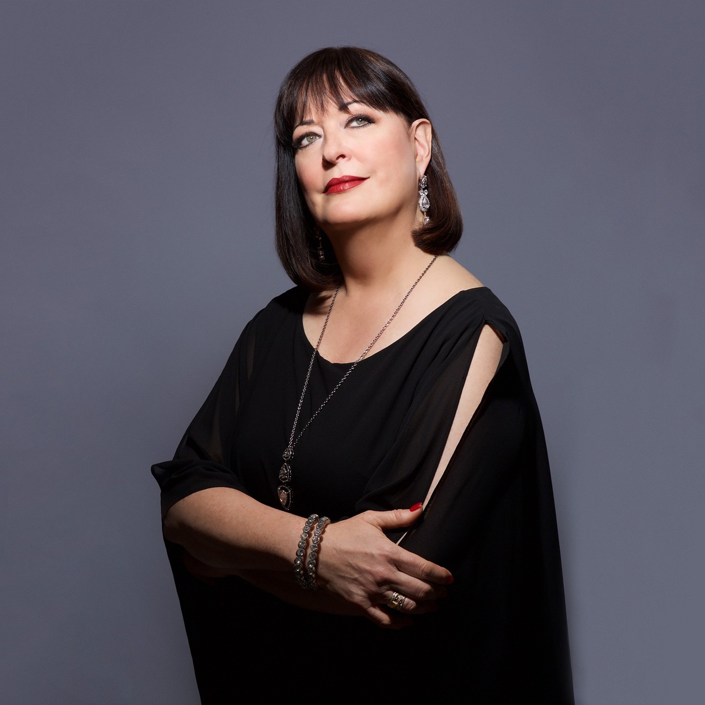 A few tickets left for this weekend! Fri-Sat May 8-9. Don’t miss Here’s to Life, the new, uplifting show by Tony®-nominated singer-songwriter Ann Hampton Callaway. @ahcallaway . Callaway dazzles us with a night of gorgeous songs that celebrate life’s richness, despite our challenges and because of them. She breathes wisdom and passion into Arlen, Porter, Rodgers, and the Bergmans, as well as contemporary writers and her own originals. www.purpleroompalmsprings.com/tickets