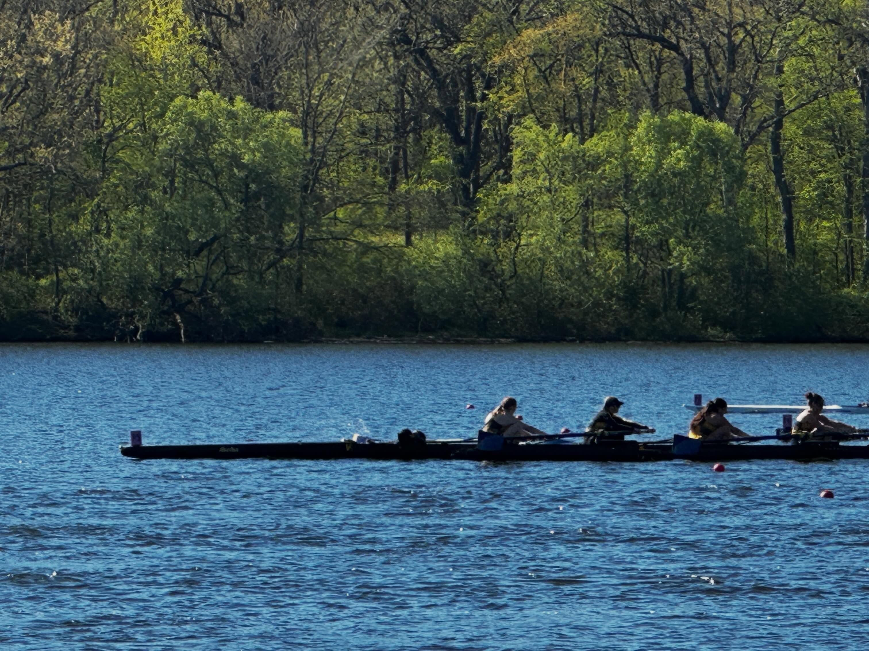 Trenton crew had an exciting weekend at Midwest! 🚣♂️ We had some fast racing and some quality time spent as a team during the lightning delay. Looking forward to states this upcoming weekend!