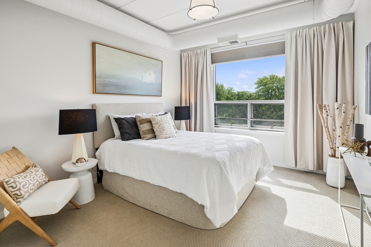 Another cozy and zen bedroom with the ultimate calming palette 😴 #zen #cozy #bedroom #chicago #chicagorealestate #havenhomestager #chicagohomestaging #stagingworks #stagingsells #staging #homestaging
