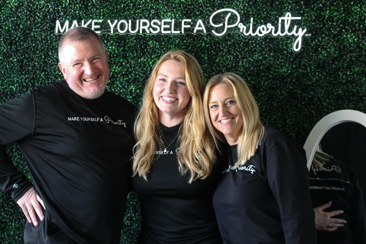 Westfield, thank you for the warmest welcome🤍
4.26.26
Priority Skin Boutique is officially settled in to its new home on Elm Street! Now it’s time to clear some acne and get your glow back✨
📸: @courtneyclouts
#facialtreatment #westfieldma #skincare #acneexpert #massachusettsesthetician