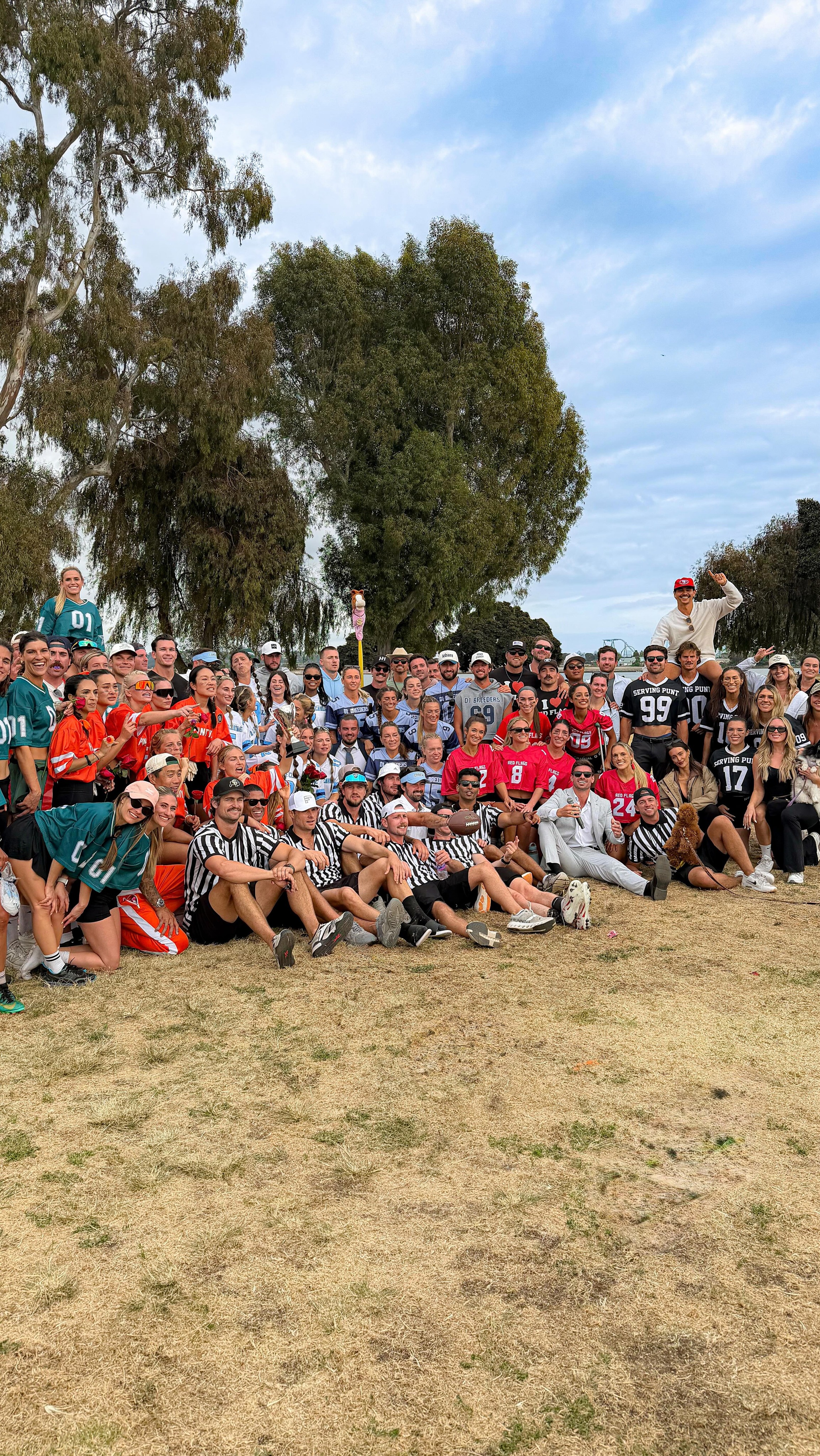 Six hours, one torn ACL, one effed up Achilles, and 200+ sunburns later… 😅🏈
#sandiego #pacificbeach