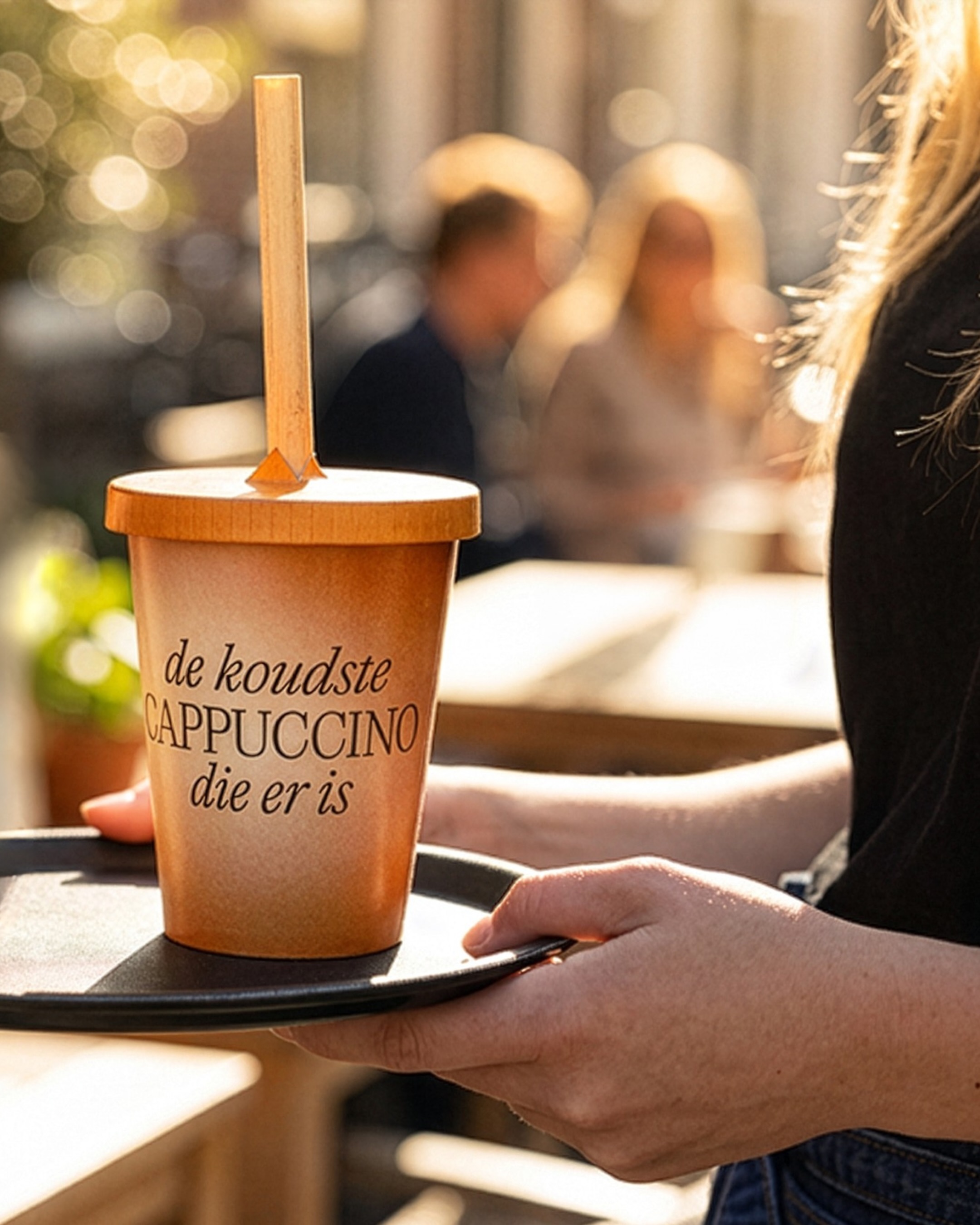 Dit Pinksterweekend = Frappuccino weekend ☀️
Met deze warme temperaturen is er niets beter dan onze Frappuccino, oftewel: “de koudste cappuccino die er is” 😉
Perfect om van te genieten op ons terras in het zonnetje, maar ook ideaal om mee te nemen voor onderweg door Weesp.
Kom jij dit weekend langs voor een verkoelende ijskoffie? 🫶
#hoekjeweesp
#frappuccino
#pinksterweekend