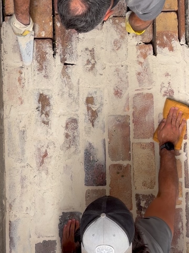 Where sustainability meets style! Take a peek at our gorgeous Clovelly site, featuring eye-catching recycled bricks and expert grouting. #recycledbrick #landscapingEasternSuburbs